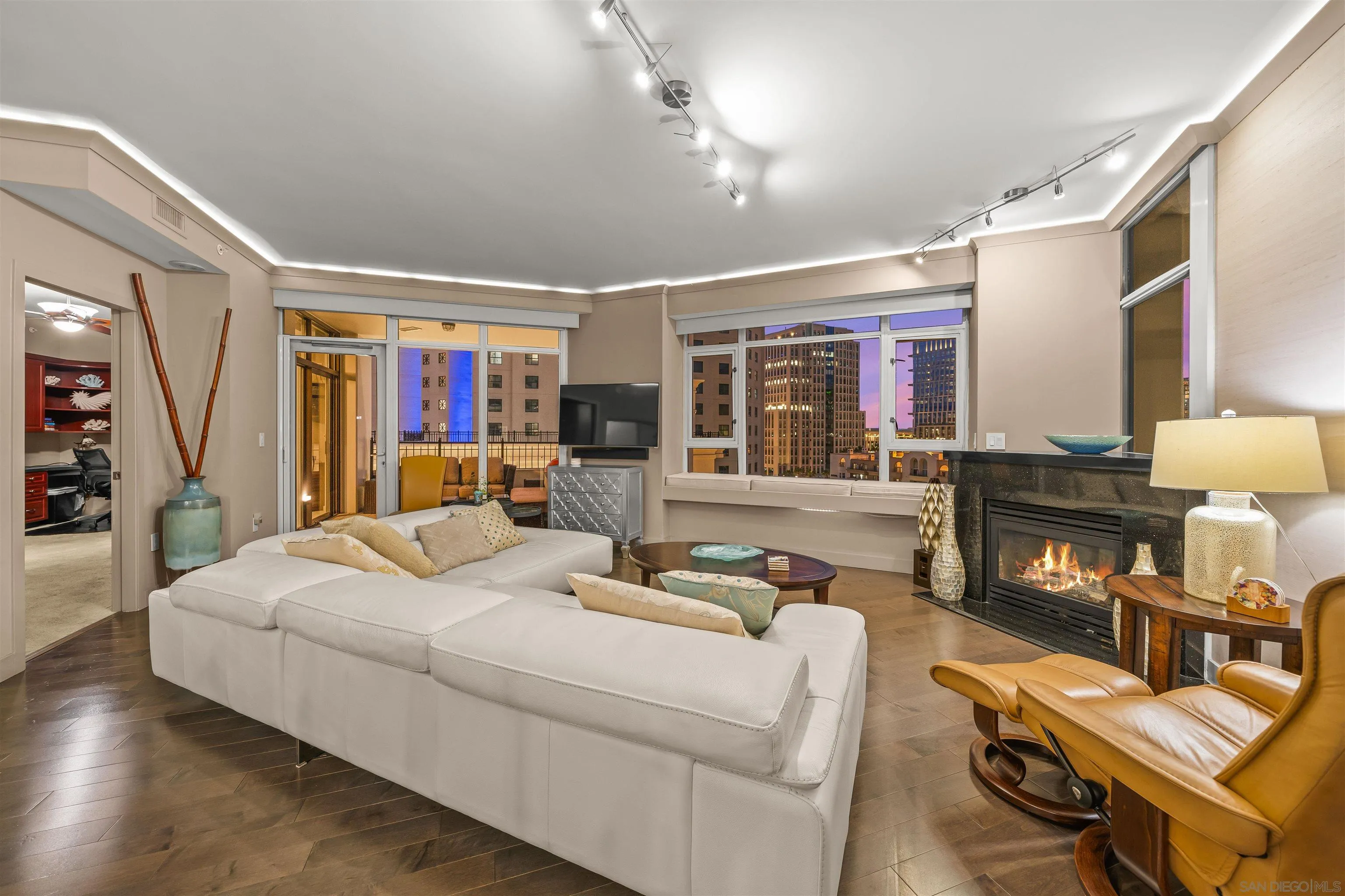 Photo #1: 260020145 Listing: Photo #1
