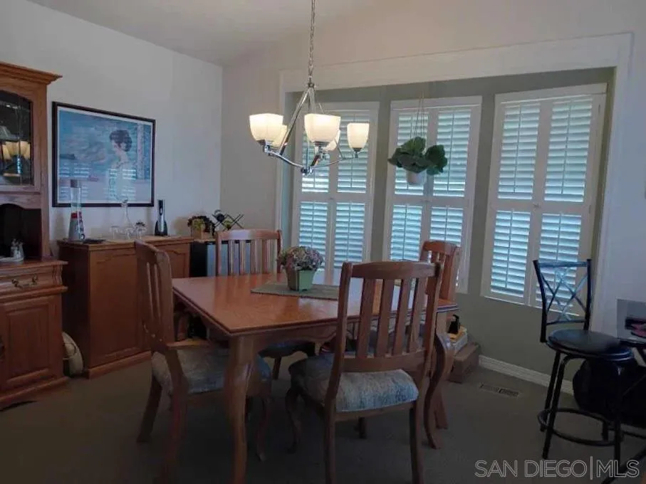 https://cdn.realtyfeed.com/cdn/127/260020146/9ea65830c41a06d4841764b70a9d8d79.webp