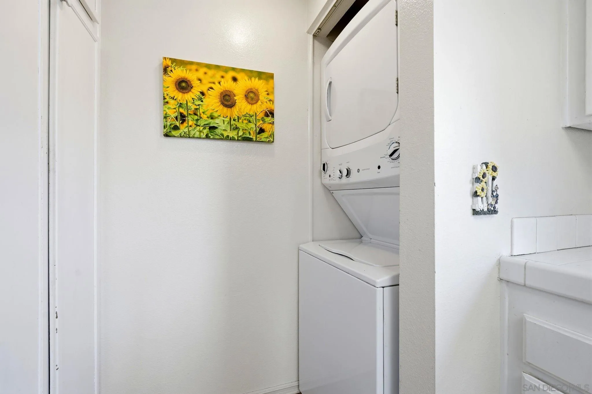 Photo #9: 260020148 Listing: Photo #9