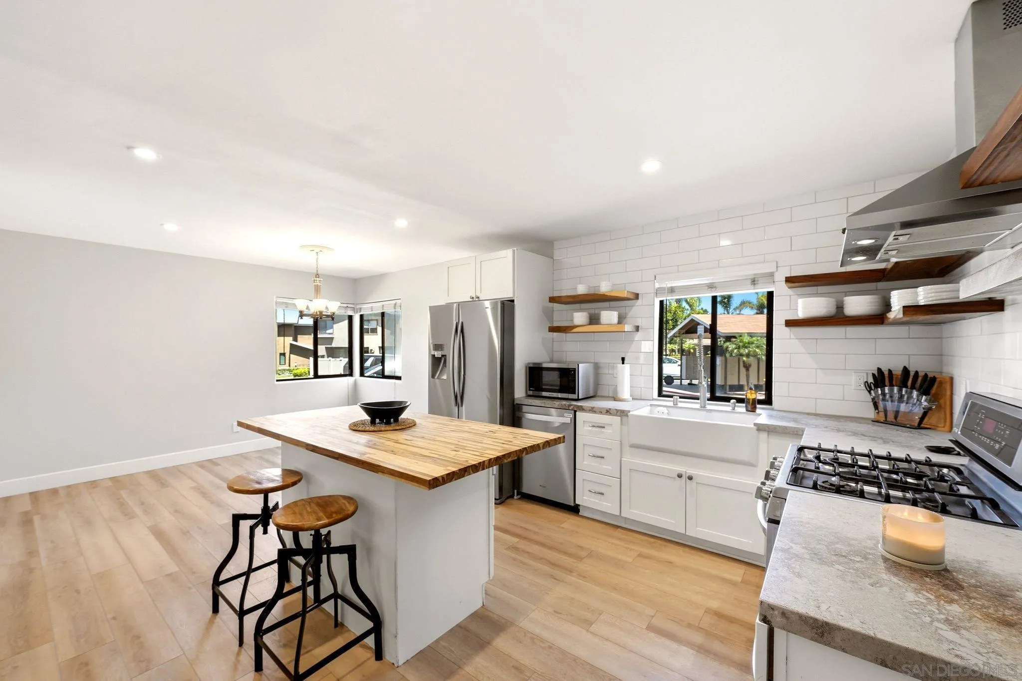 https://cdn.realtyfeed.com/cdn/127/260020149/2105d88a123a8056365cecb792525048.webp