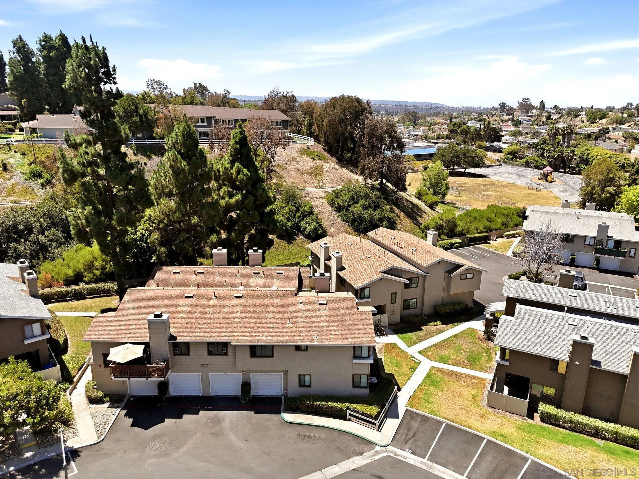 https://cdn.realtyfeed.com/cdn/127/260020149/f4a3a84738fdce40f2b939311825cb64.webp