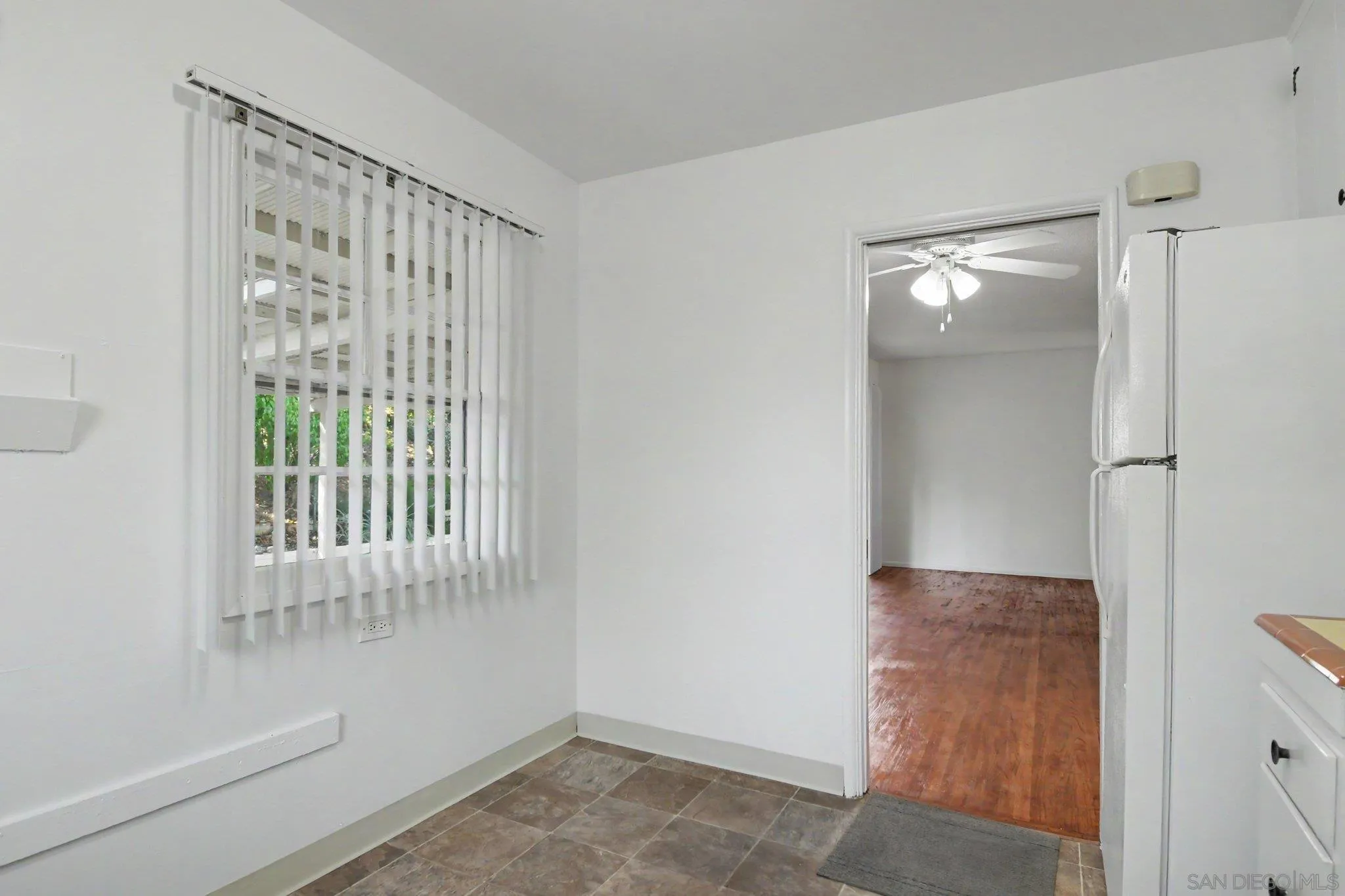 https://cdn.realtyfeed.com/cdn/127/260020154/3bee8a15127c24a99da732de98f80705.webp