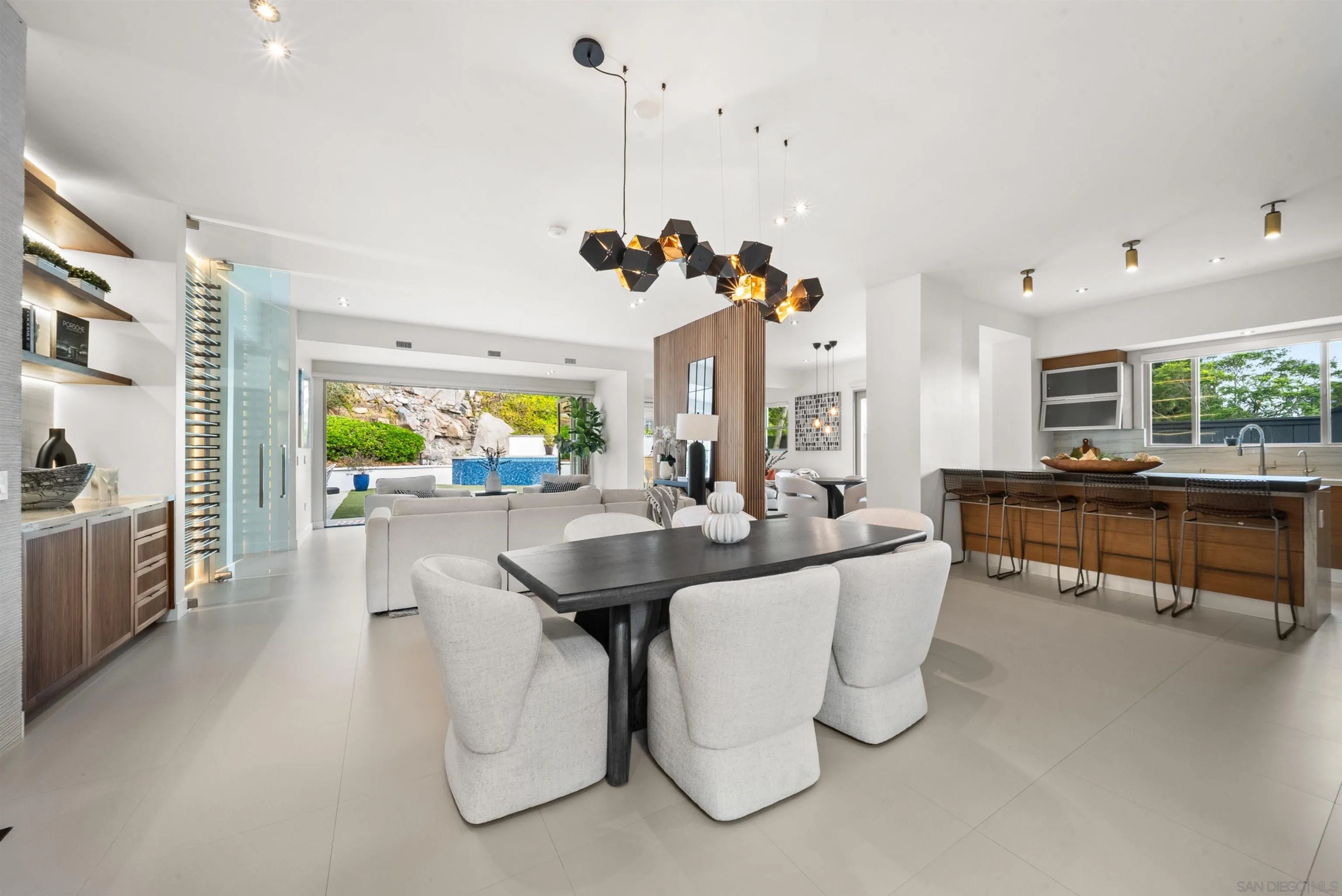 https://cdn.realtyfeed.com/cdn/127/260020160/7025b34614ccd2cdcbaaef545d4b97bb.webp