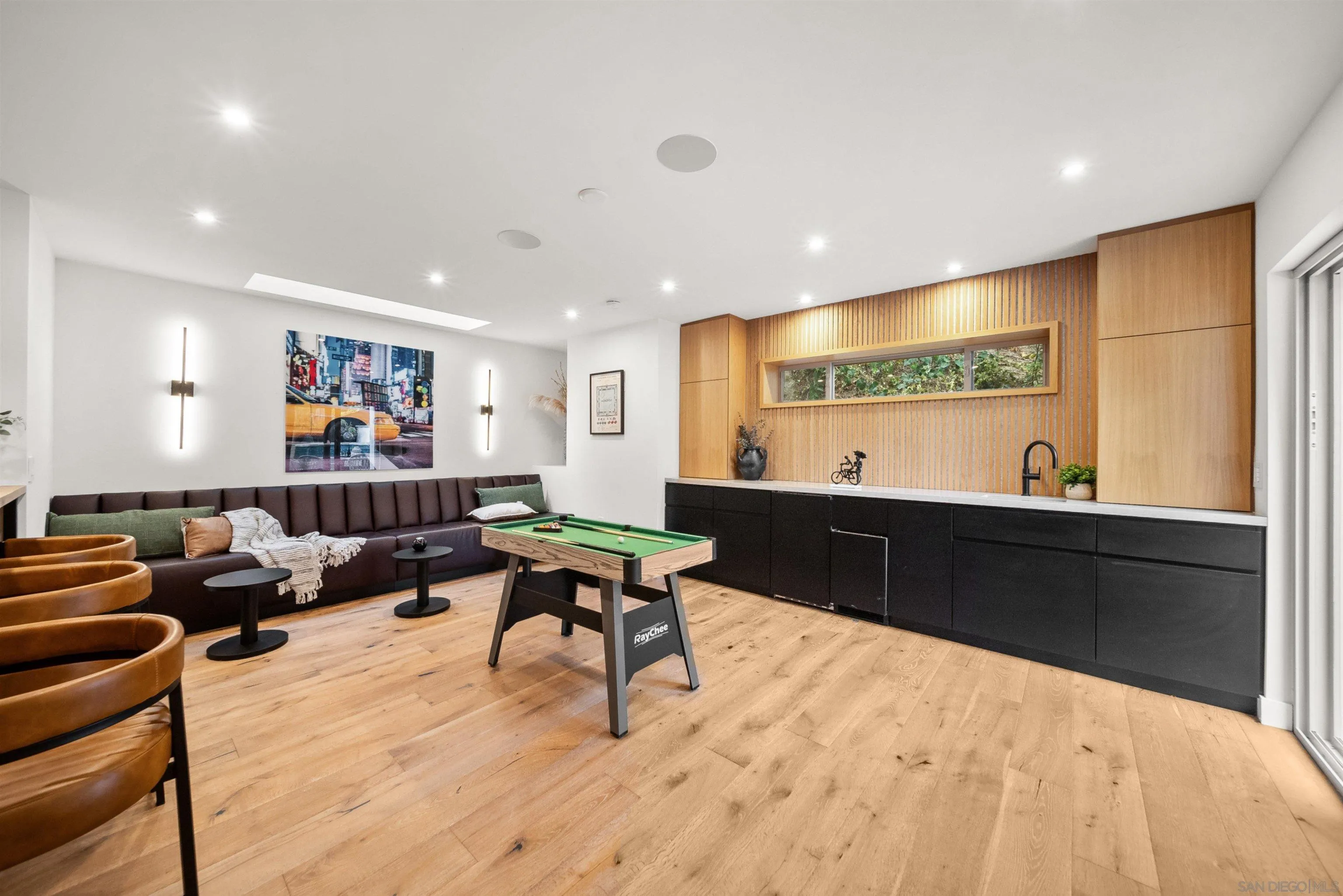 https://cdn.realtyfeed.com/cdn/127/260020160/766e5cc3197d533016e8956927fac559.webp