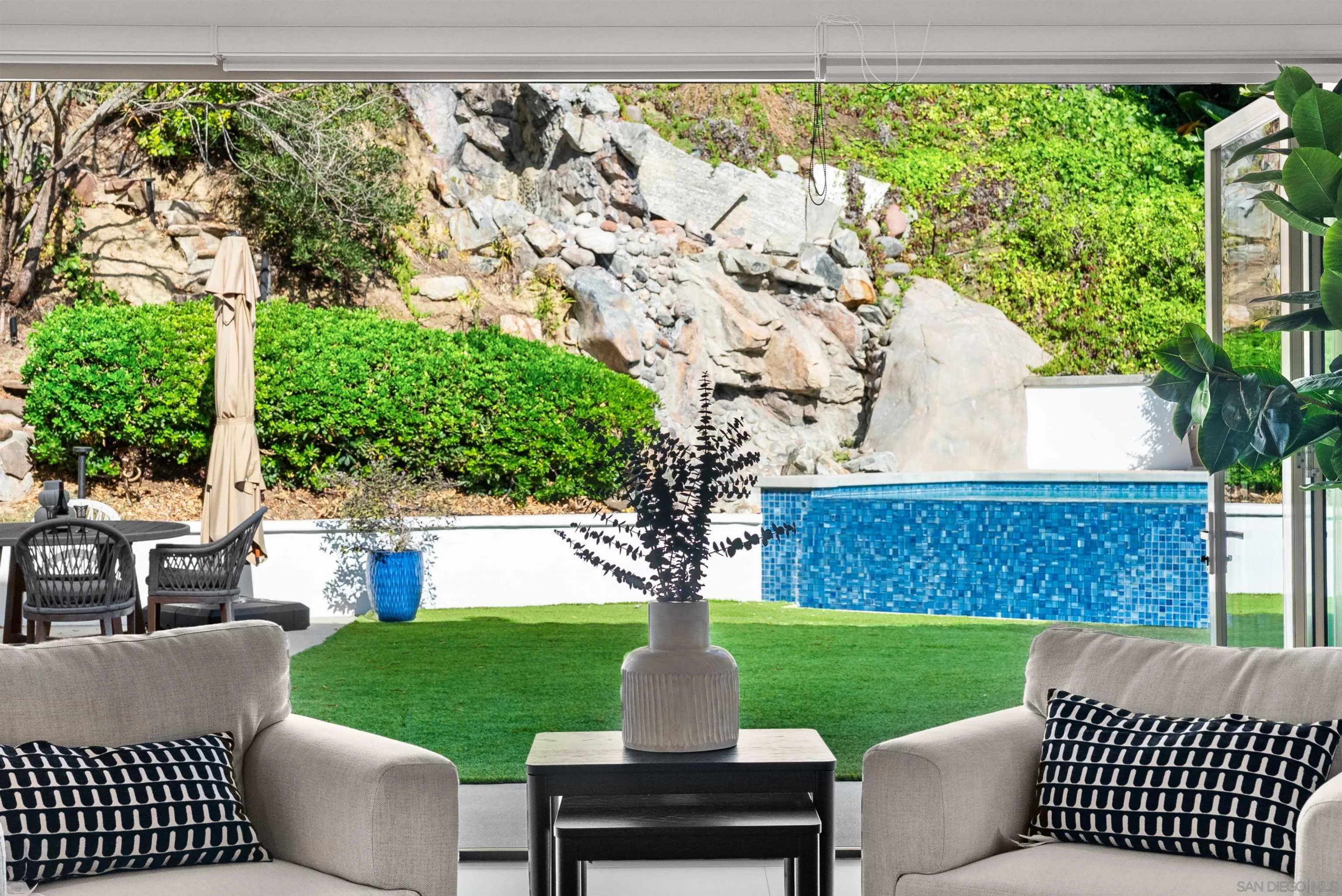 https://cdn.realtyfeed.com/cdn/127/260020160/e01bac6c19f82e7cc655a6a1ba8cd419.webp