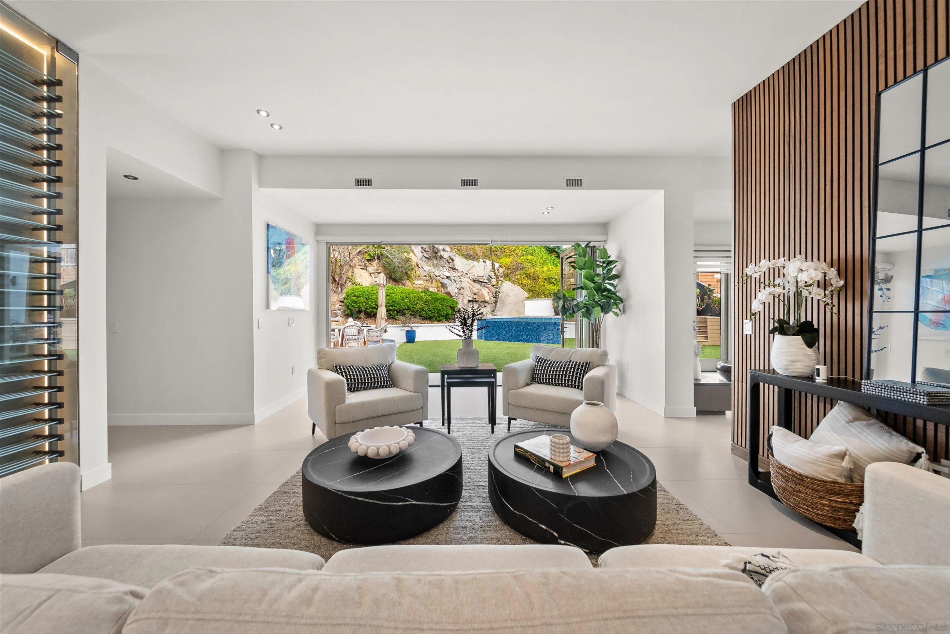 https://cdn.realtyfeed.com/cdn/127/260020160/f3df8b7acae52bf4ebcbe93e4ddae4d2.webp