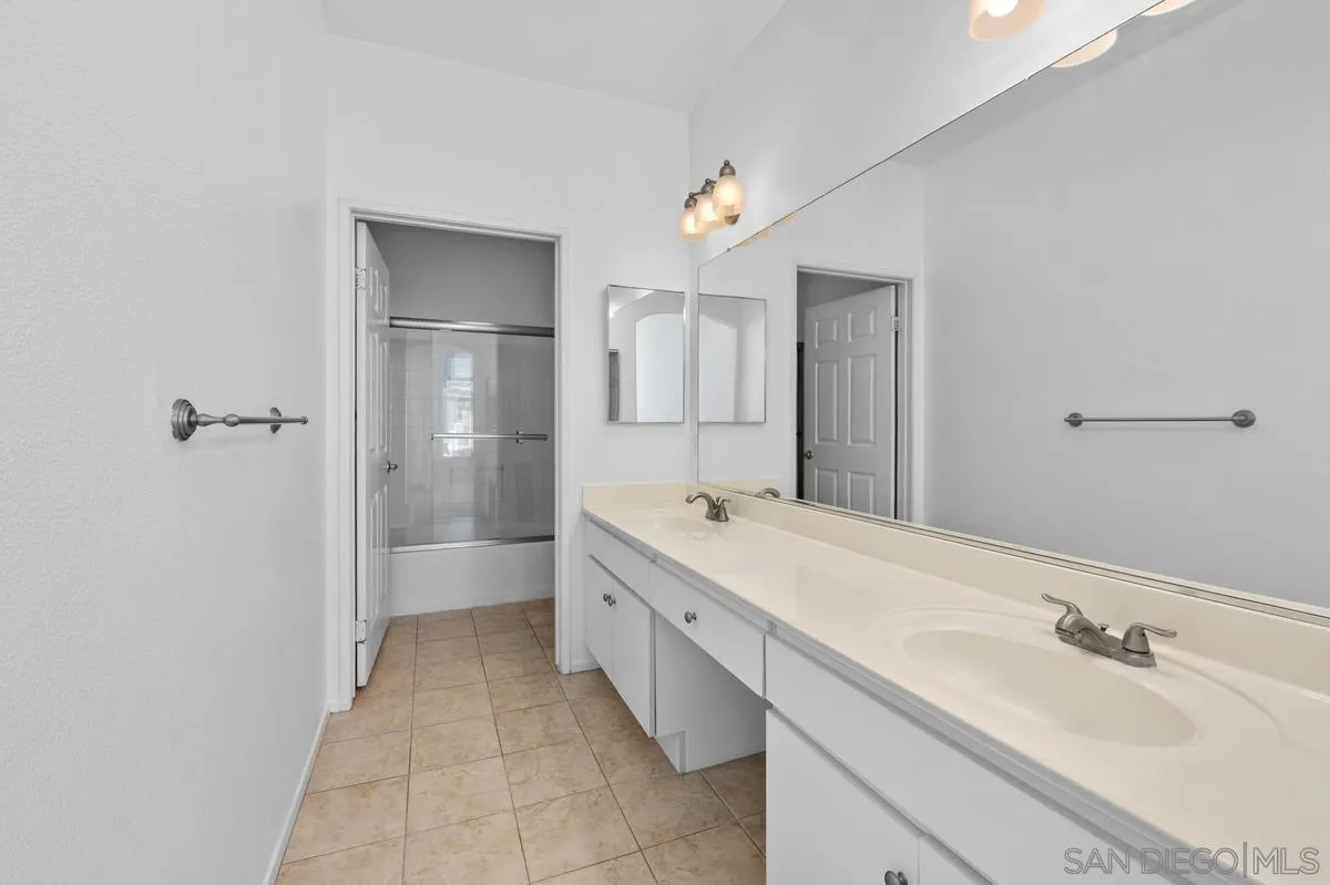 Photo #14: 260020162 Listing: Photo #14