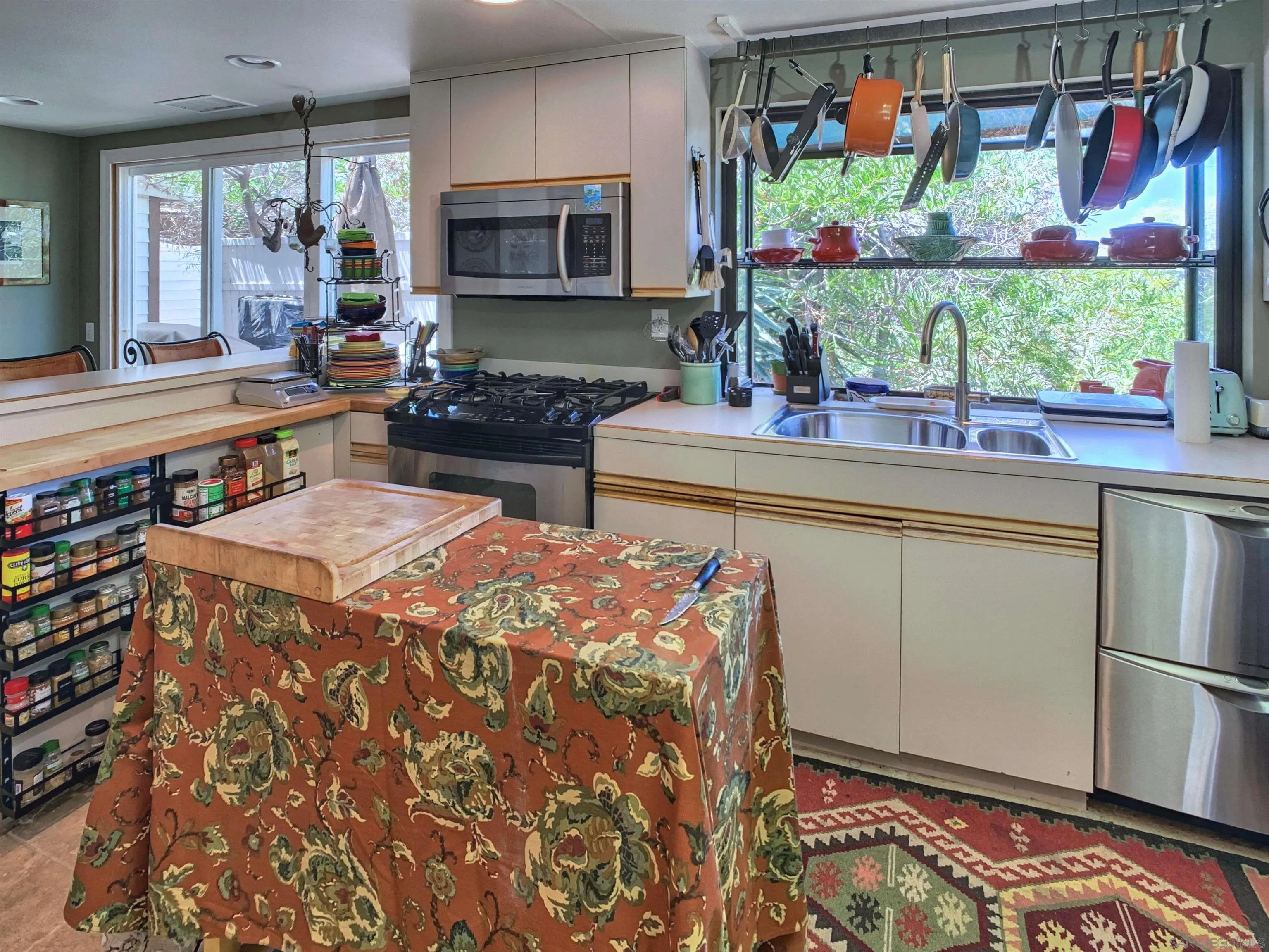 https://cdn.realtyfeed.com/cdn/127/260020166/58c27a93b5c943a83e928b828d3f3a5f.webp