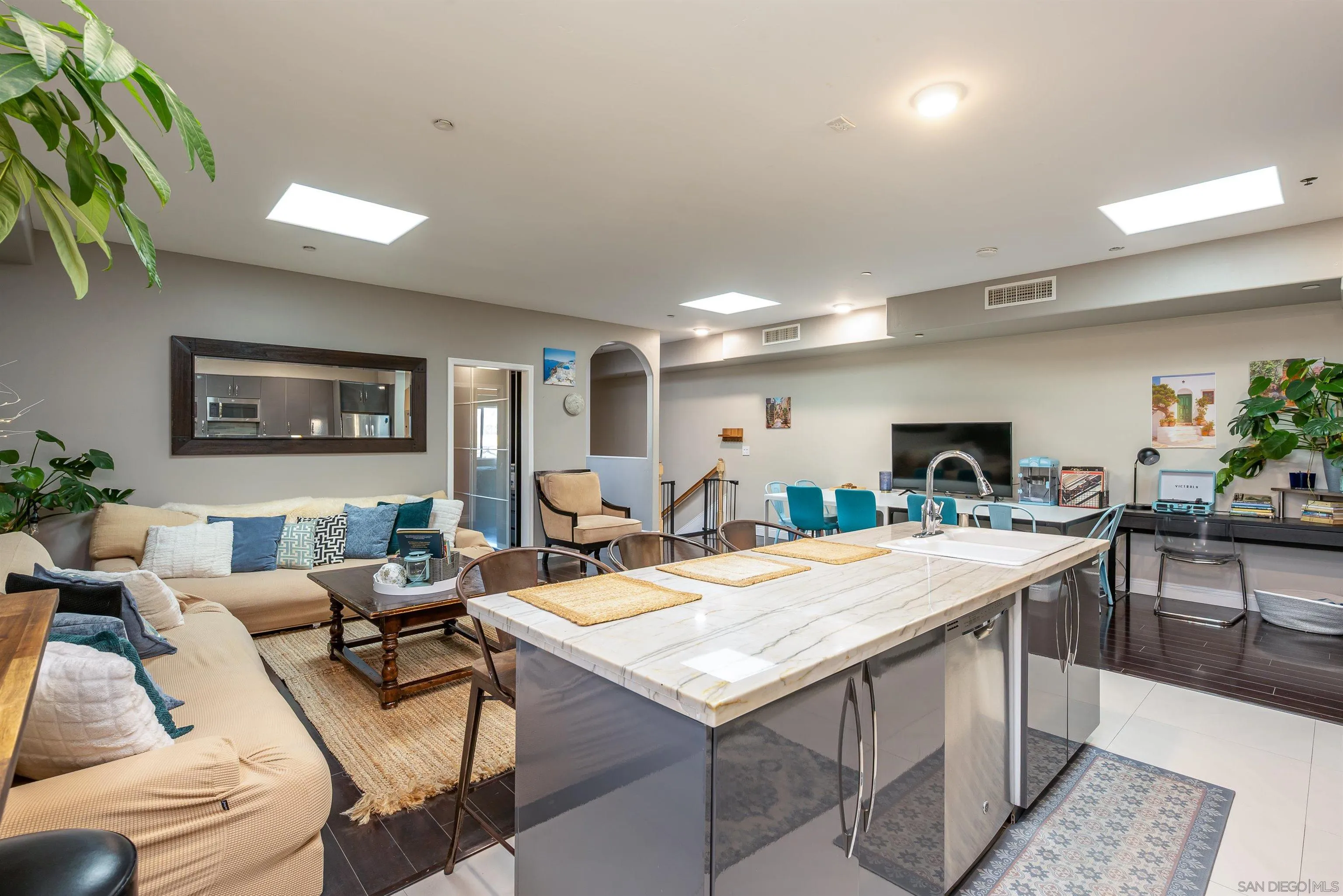 4741 Point Loma Ave Unit 201, San Diego, CA 92106 - Photo 5 of 28, San Diego, CA