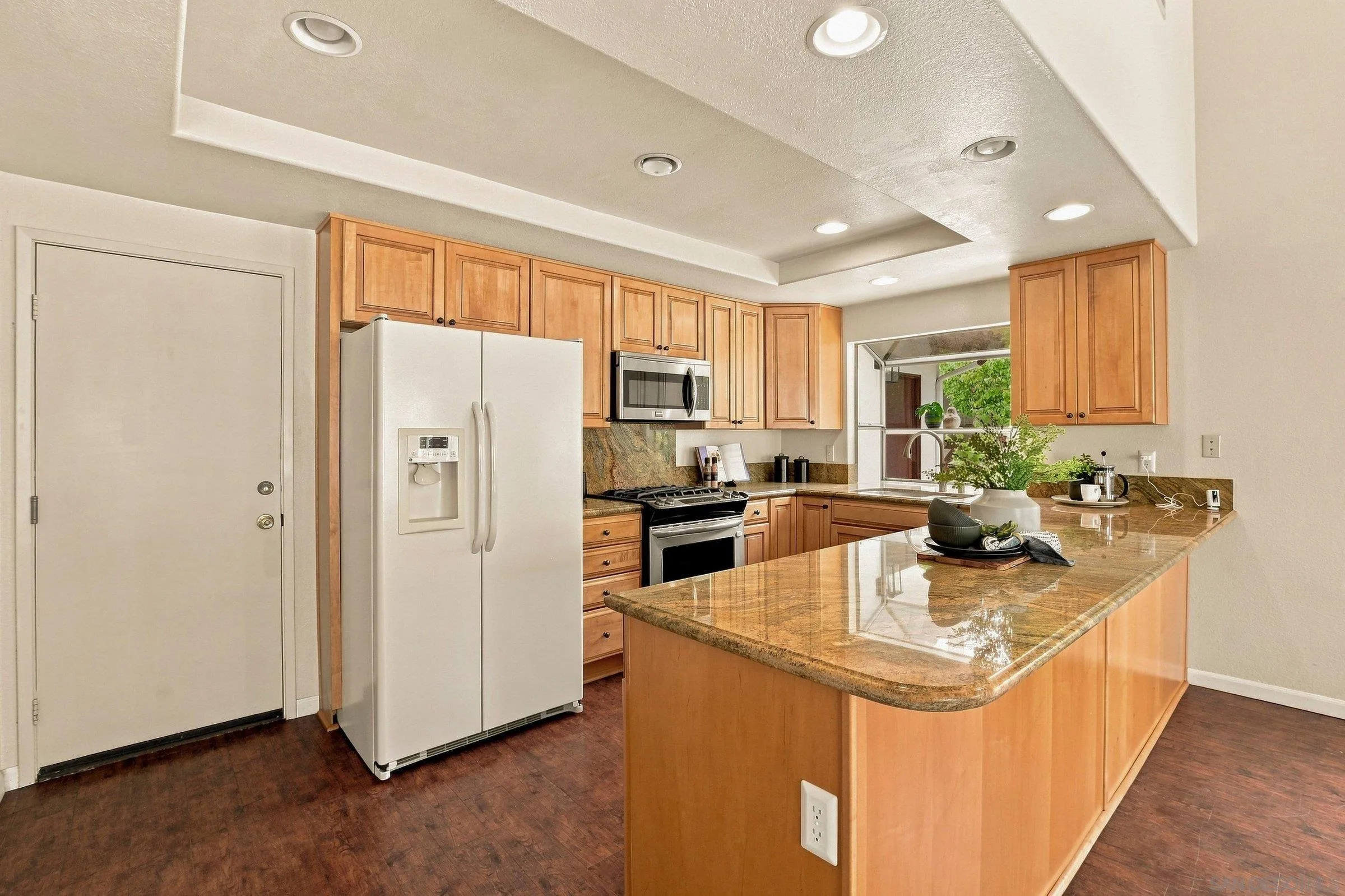 https://cdn.realtyfeed.com/cdn/127/260020170/5858a16ec11015b9fbc2bab9a82ac399.webp