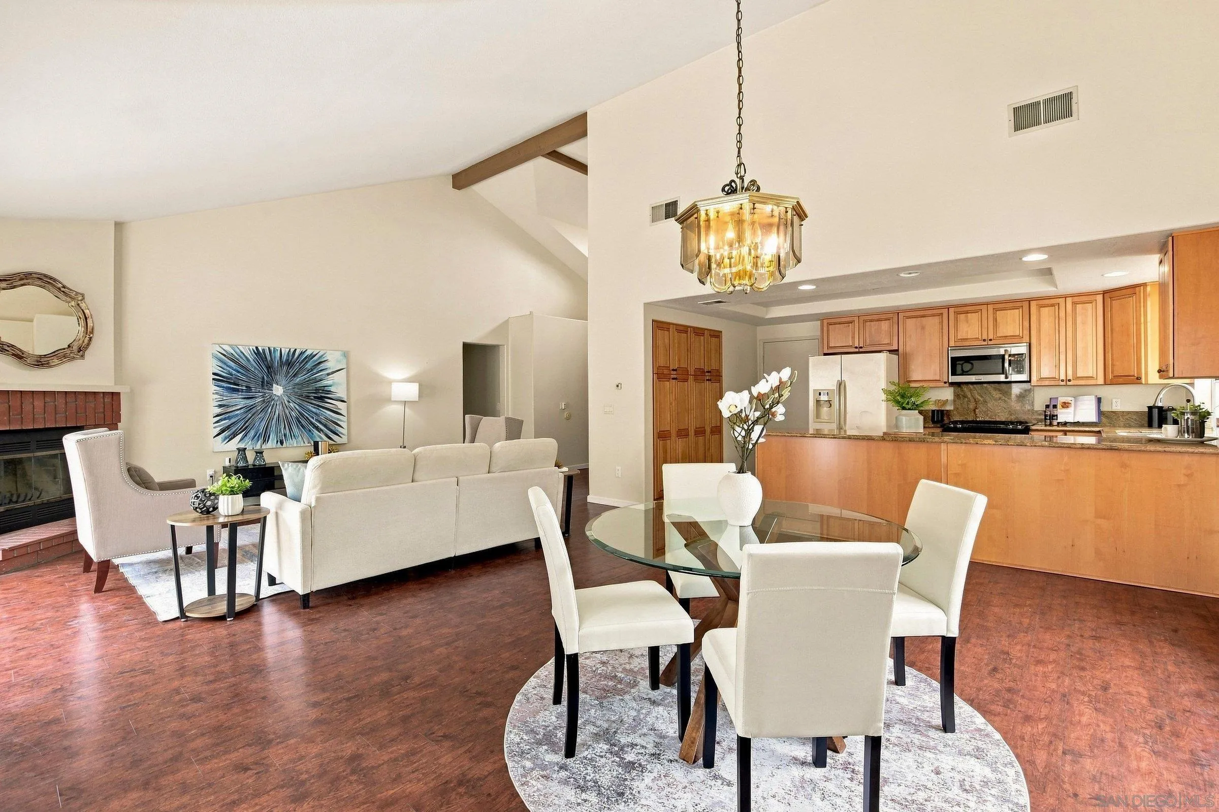 https://cdn.realtyfeed.com/cdn/127/260020170/8b1f75d691c84d6cbbaeff9cc6aa4357.webp