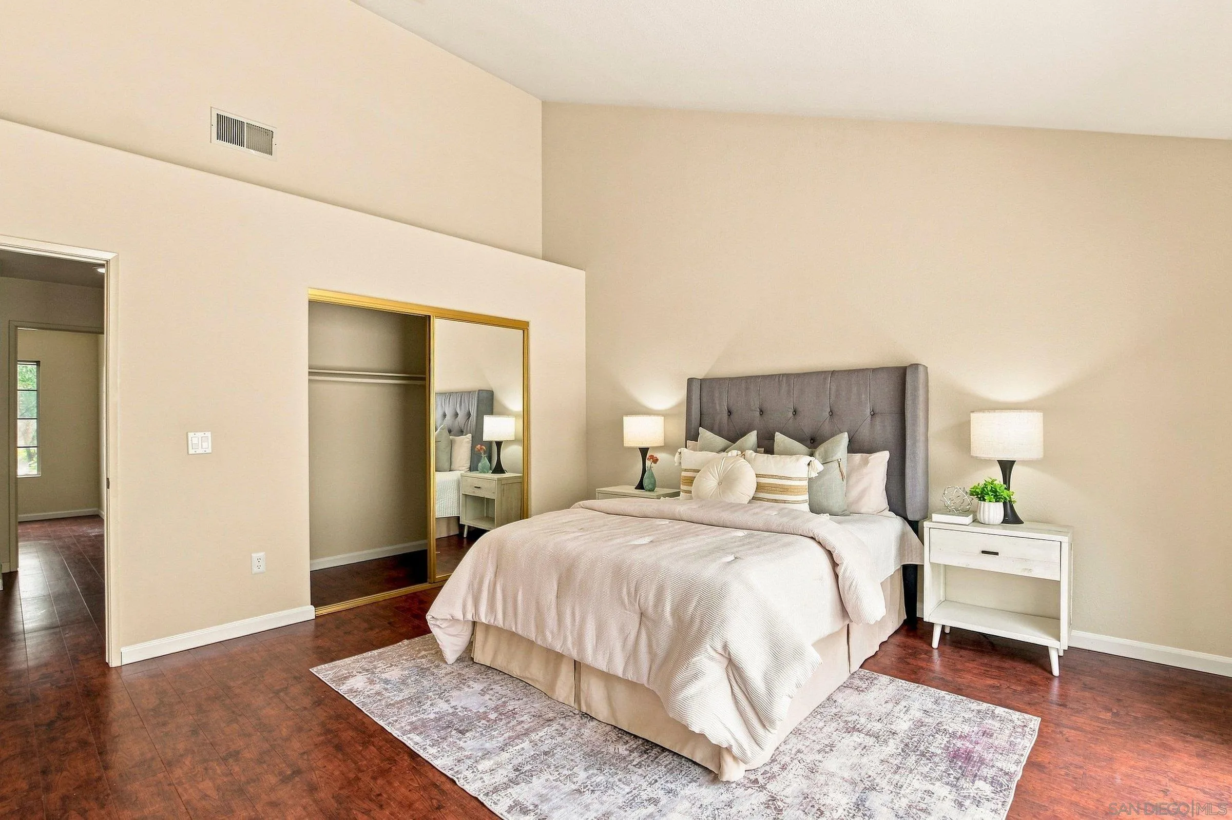 https://cdn.realtyfeed.com/cdn/127/260020170/9cbef6fd567608ce7ab8563e13b94d6b.webp