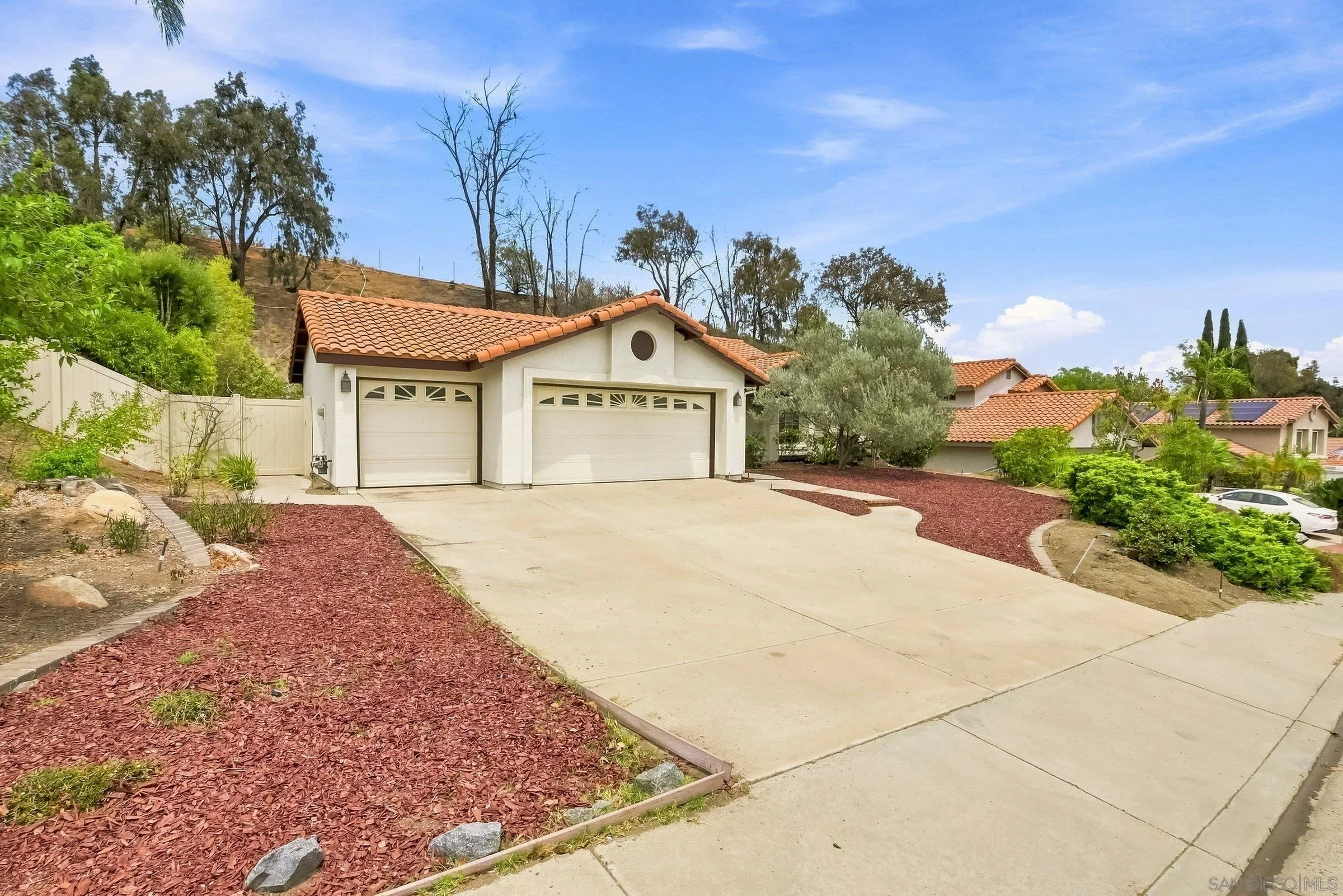 https://cdn.realtyfeed.com/cdn/127/260020170/c6b26e00ae952c7bfb7916d0cfb55fc6.webp