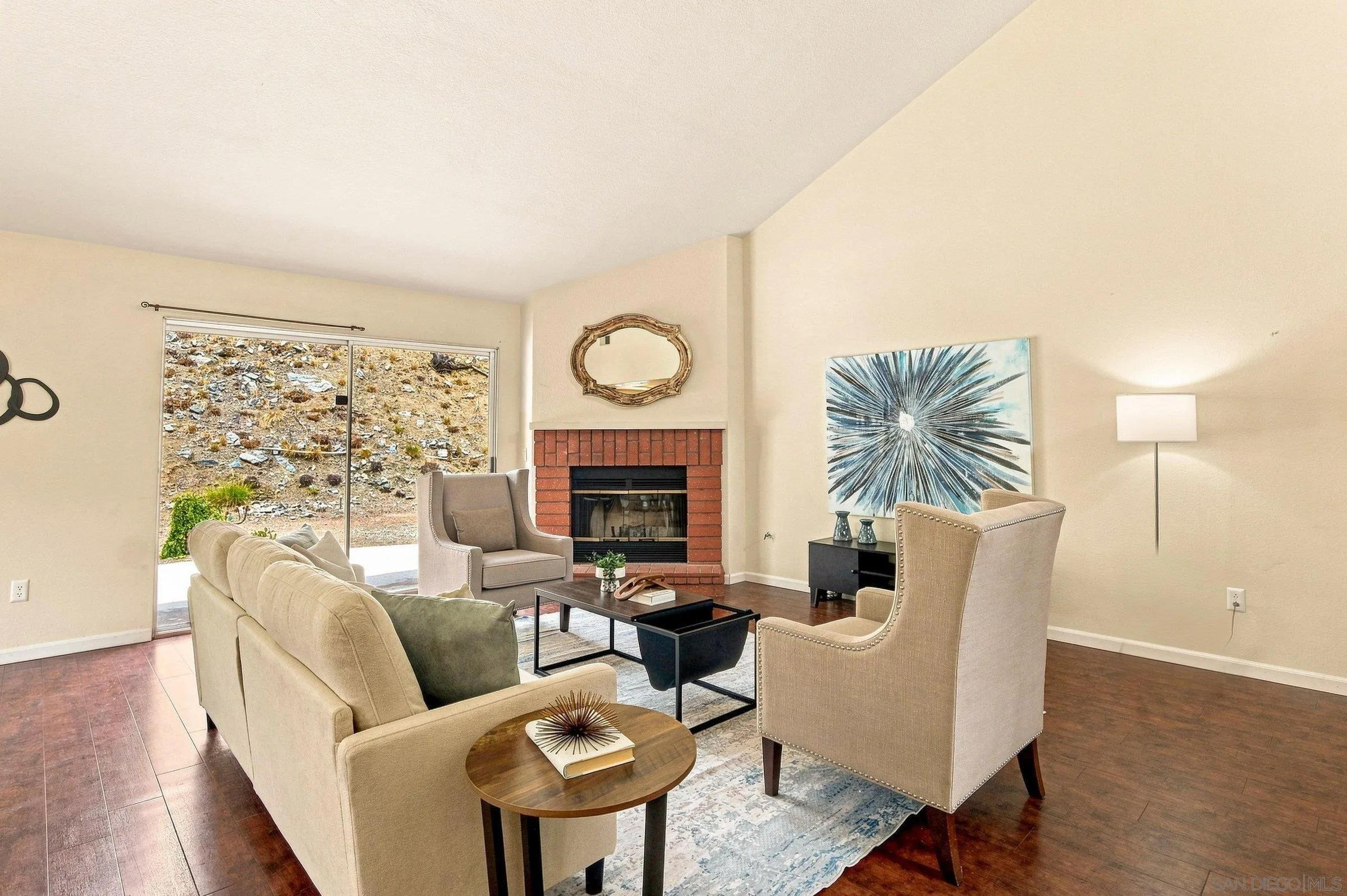 https://cdn.realtyfeed.com/cdn/127/260020170/fbb383105d3606daa215db0e5164289d.webp