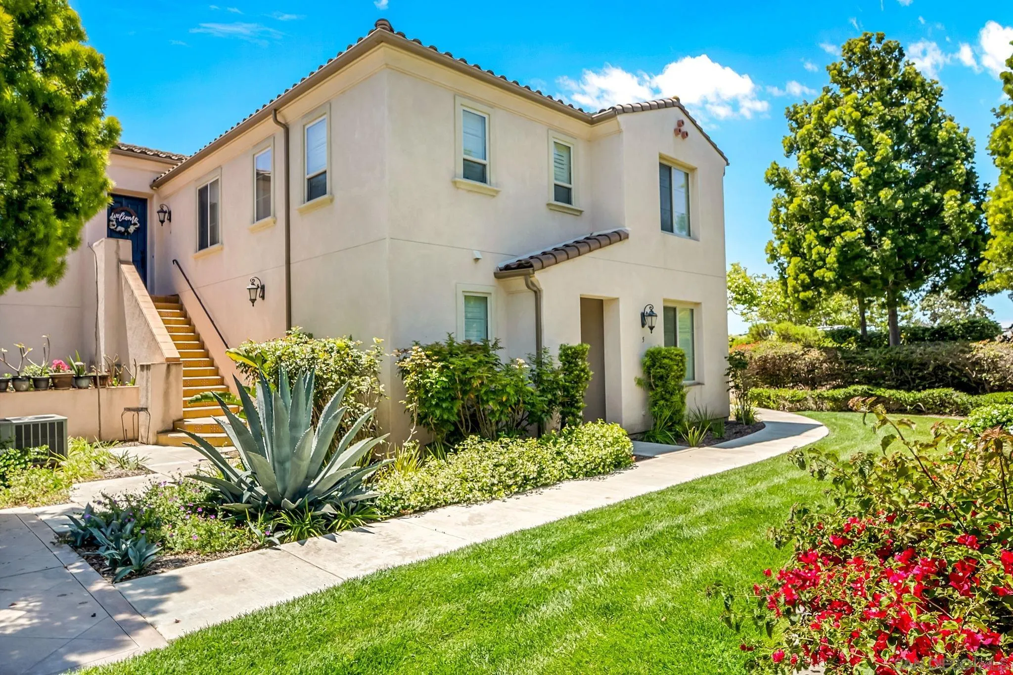 Featured listings