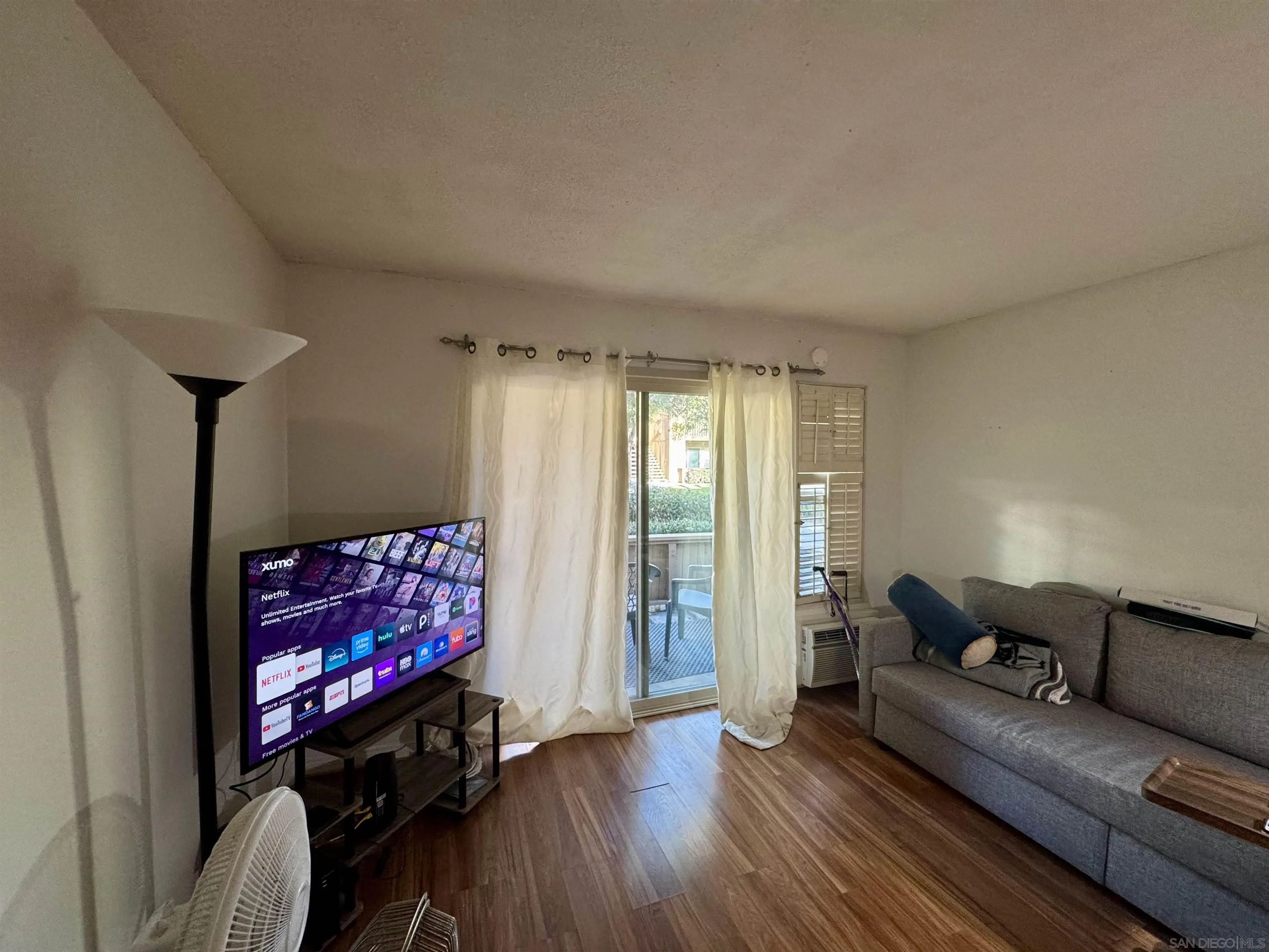 Photo #5: 260020176 Listing: Photo #5