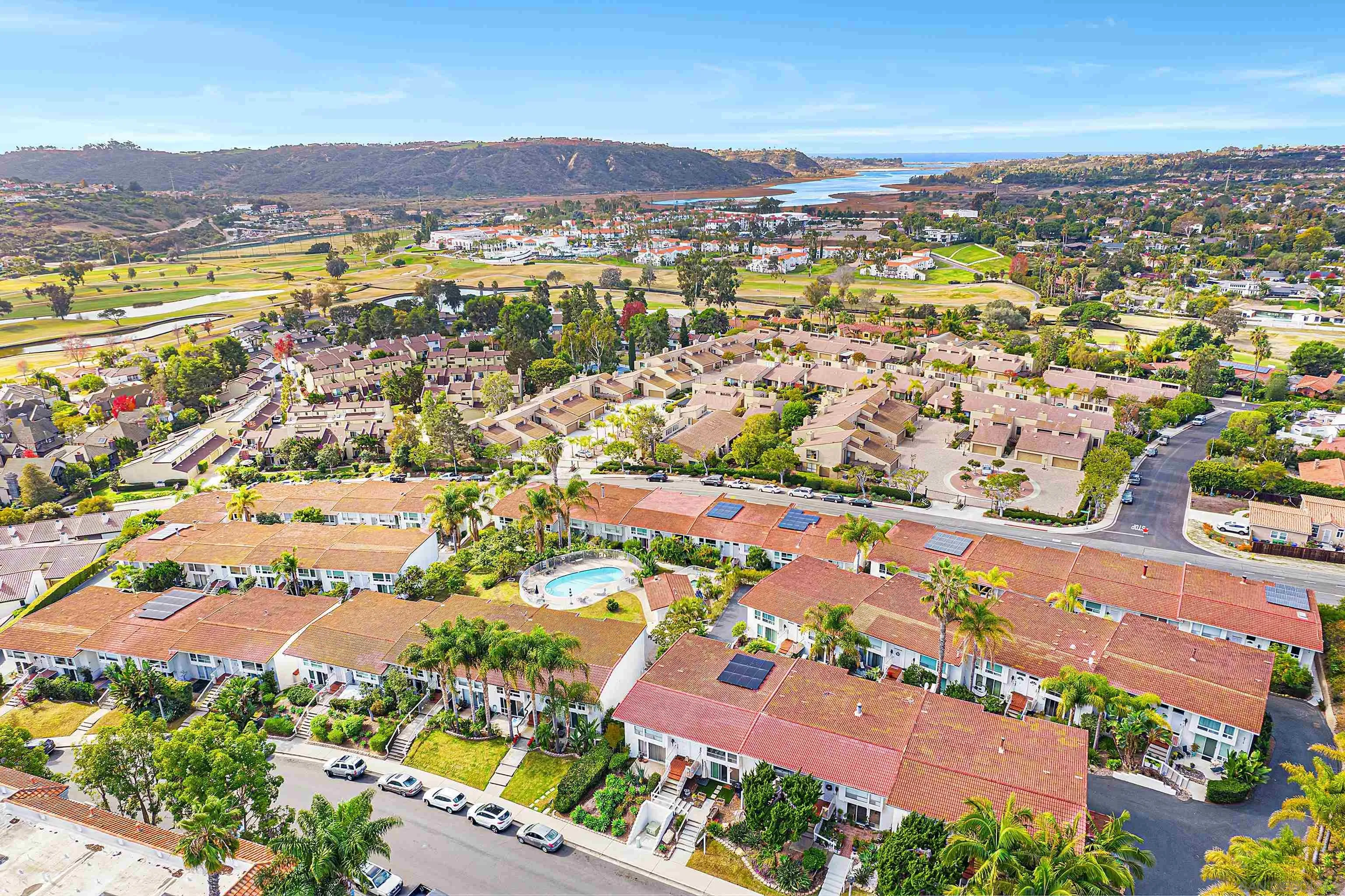Browse active condo listings in LA COSTA