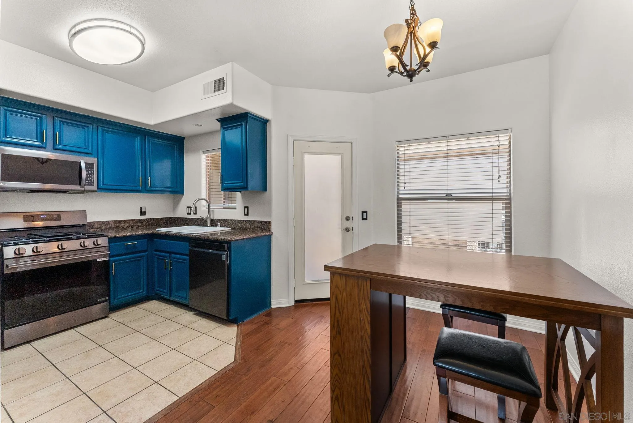Photo #13: 260020181 Listing: Photo #13