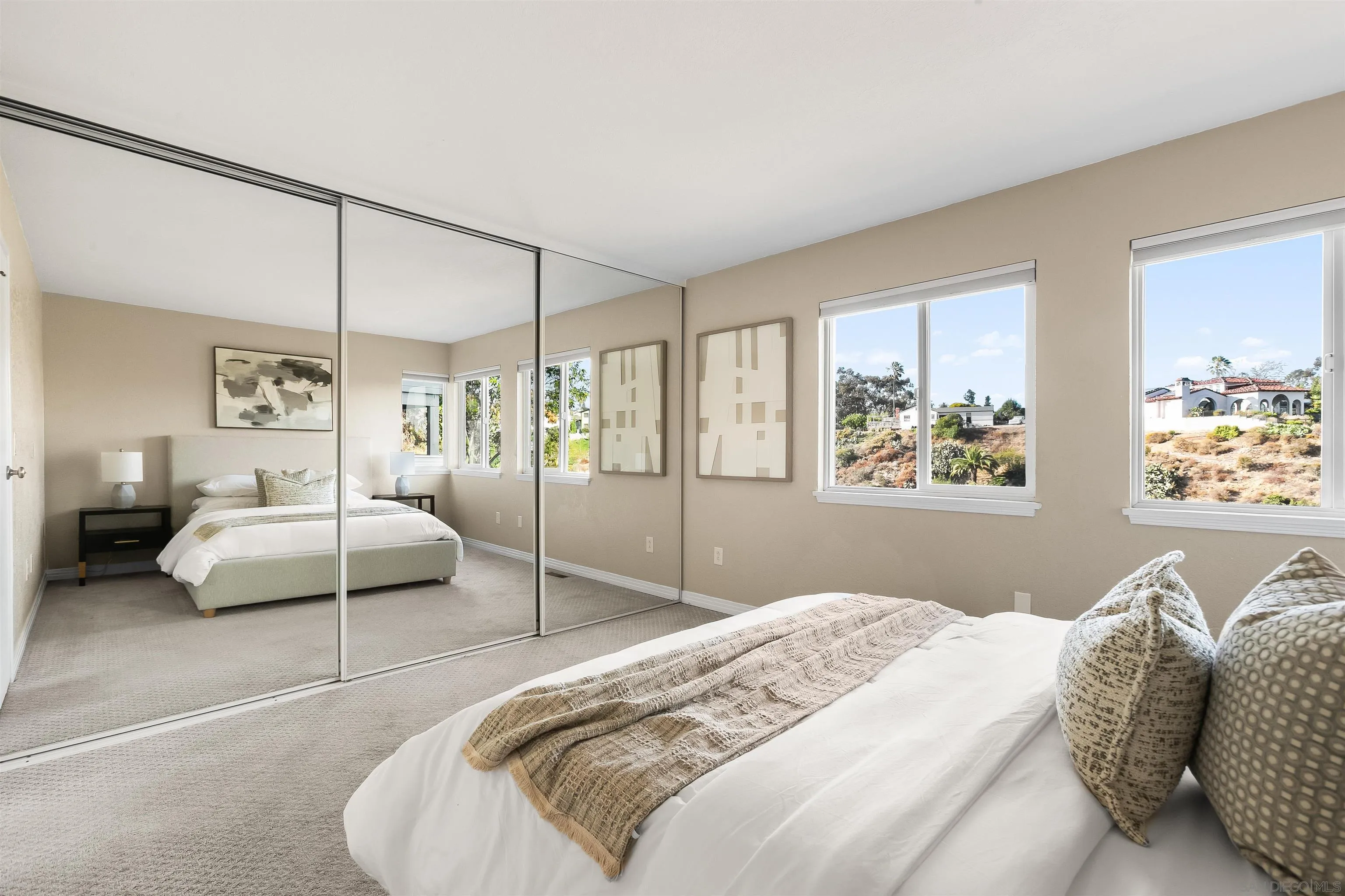 https://cdn.realtyfeed.com/cdn/127/260020182/de835f17b87157379123351eb6c6b331.webp