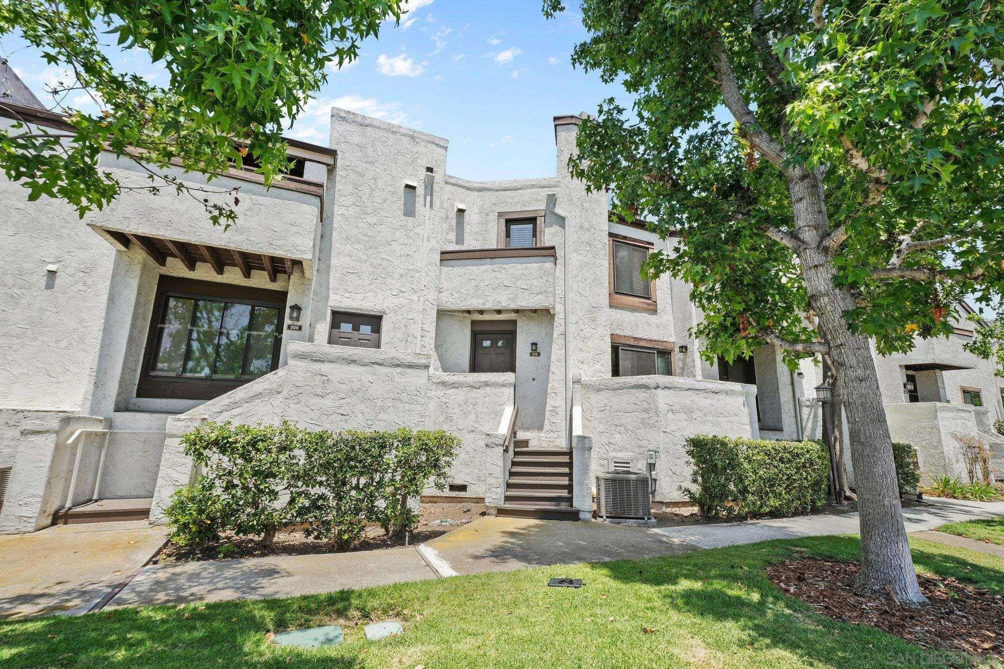 https://cdn.realtyfeed.com/cdn/127/260020184/9fa0a76986f10a7416af7fede9bc3768.webp