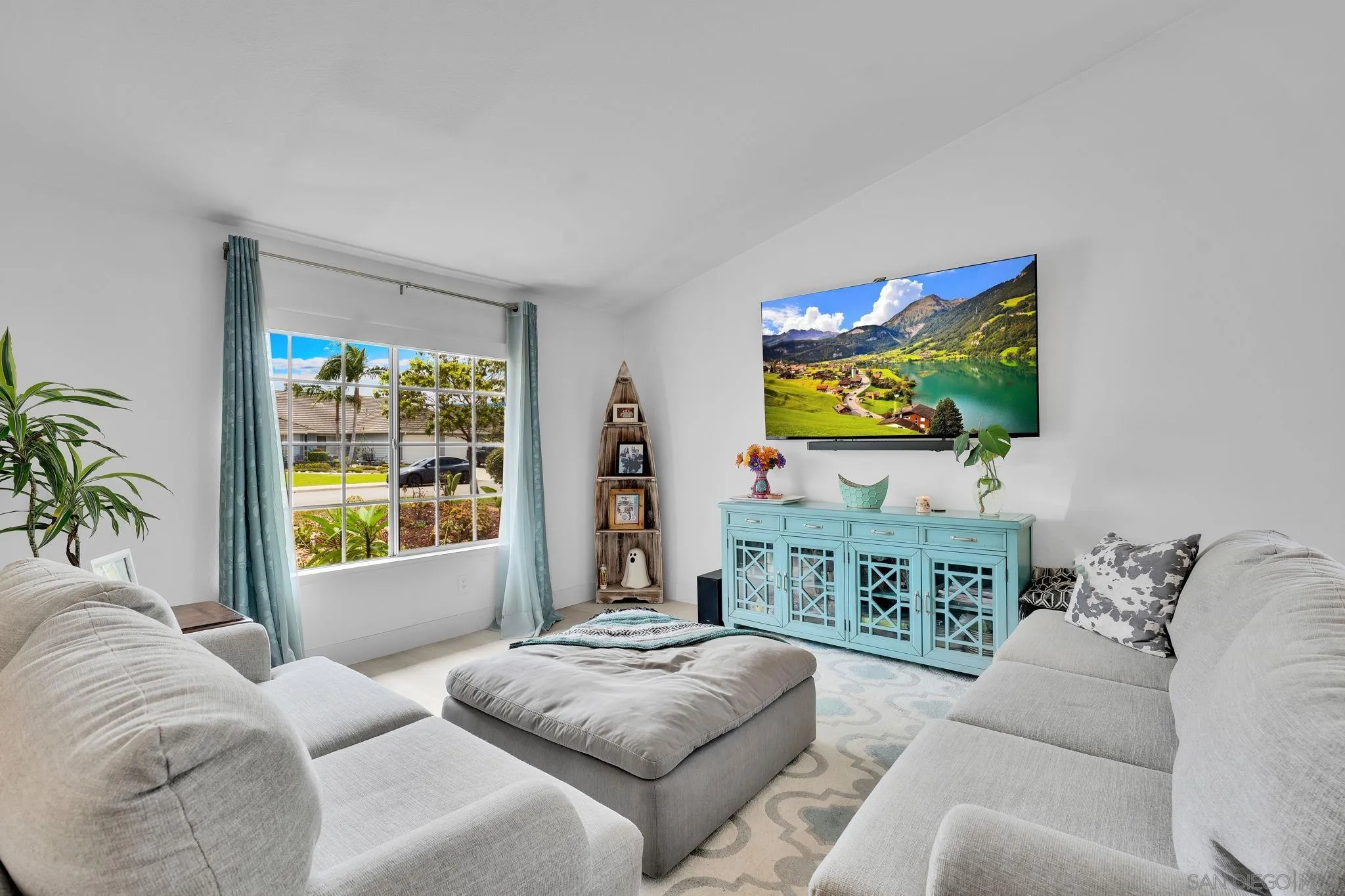 https://cdn.realtyfeed.com/cdn/127/260020186/75e9b1793e5c466eb9049214c7df8a0a.webp