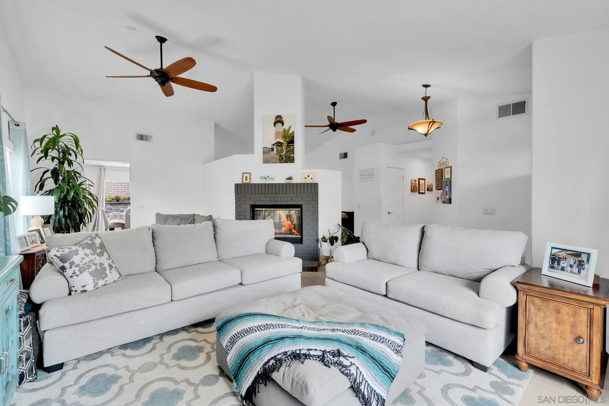 https://cdn.realtyfeed.com/cdn/127/260020186/8883655512fba5a72f8c98c25b5a617a.webp
