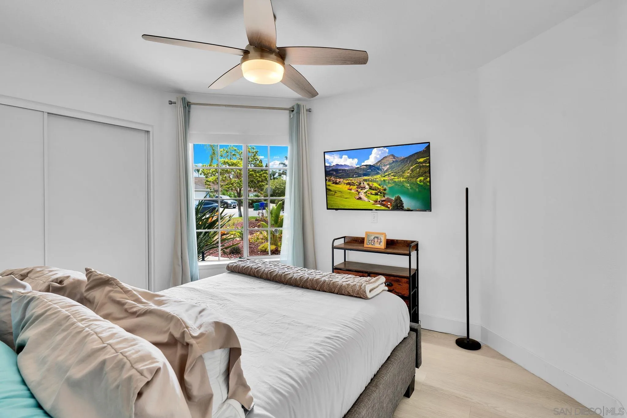 https://cdn.realtyfeed.com/cdn/127/260020186/c22ea9e1e1e81d30911fb92577464c26.webp