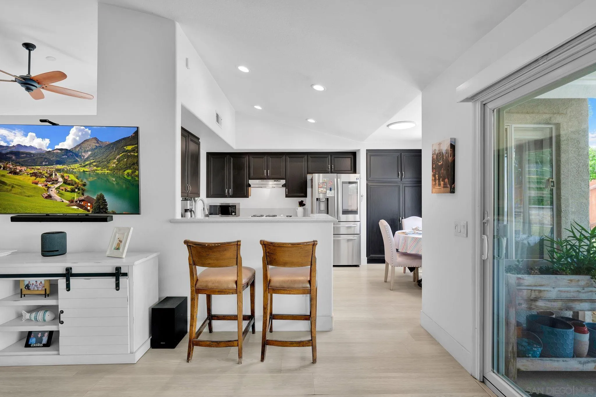 https://cdn.realtyfeed.com/cdn/127/260020186/de1a487027094b5b29172ff6dd5ad20d.webp