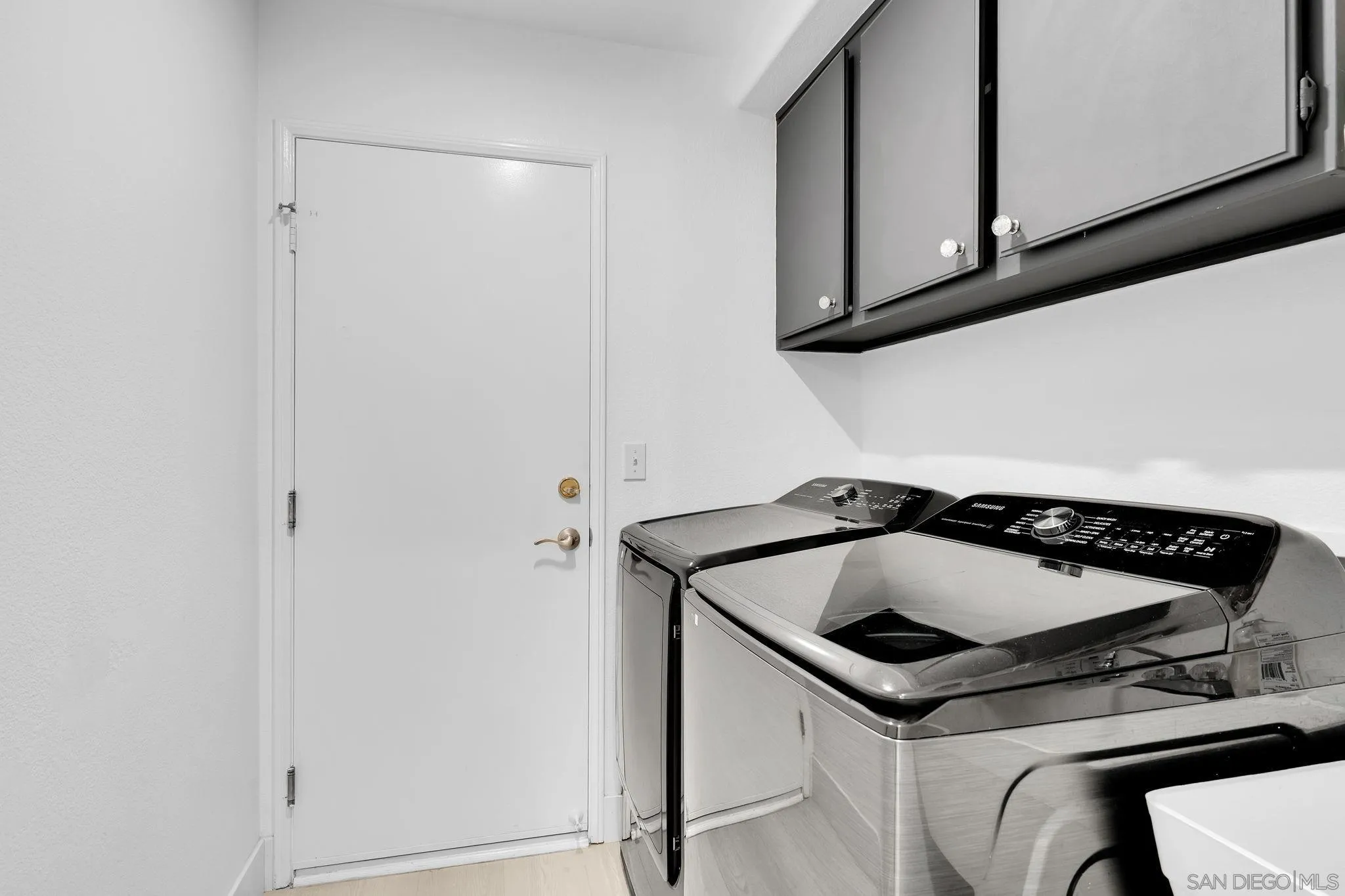 https://cdn.realtyfeed.com/cdn/127/260020186/fe180d1fa4933138f18dbe037e496bd2.webp