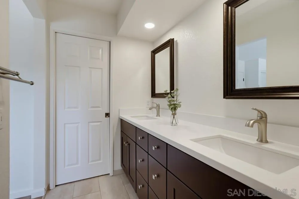 https://cdn.realtyfeed.com/cdn/127/260020187/713c251b8462685335aef87f9c18c3df.webp