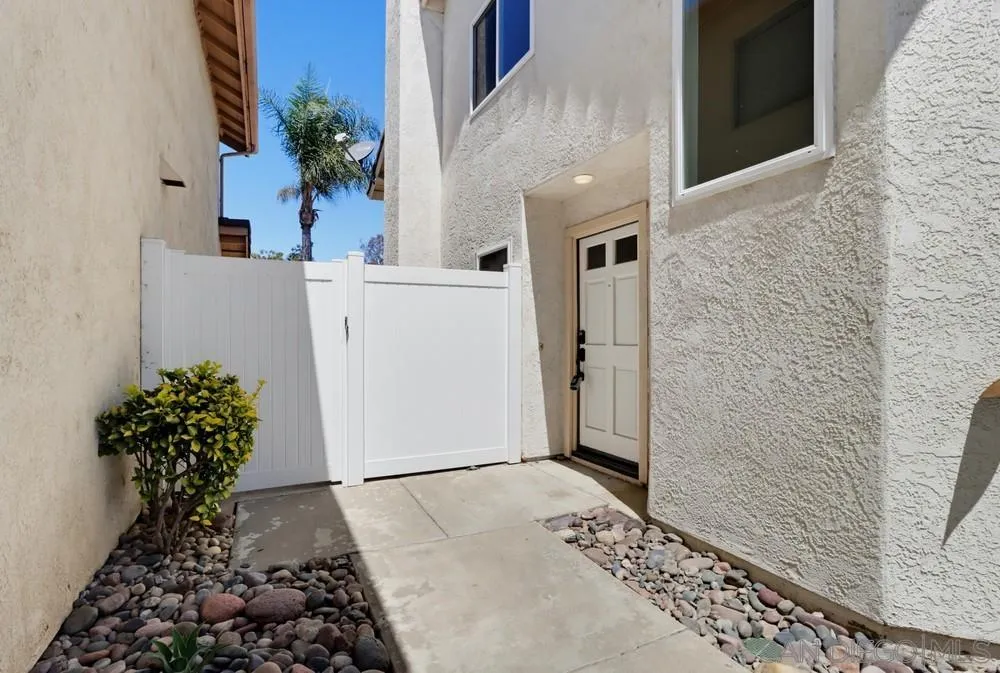 4966 Corte Playa Palmera, San Diego, CA 92124 - Photo 4 of 40, San Diego, CA