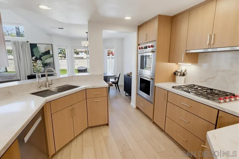 https://cdn.realtyfeed.com/cdn/127/260020187/b72caea5de72787cb24587dd70de34b2.webp