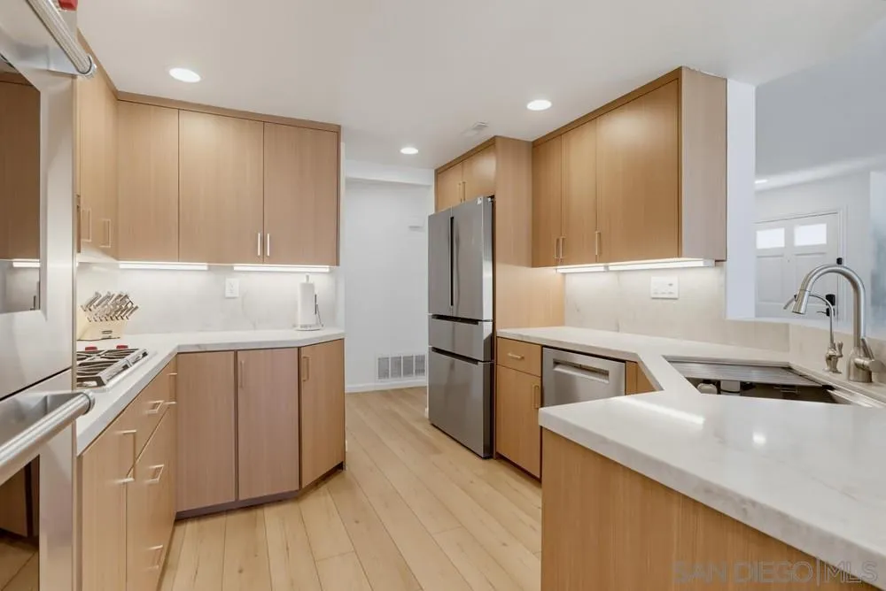 https://cdn.realtyfeed.com/cdn/127/260020187/efabab958e037a923b8aed3d8b1b12cb.webp