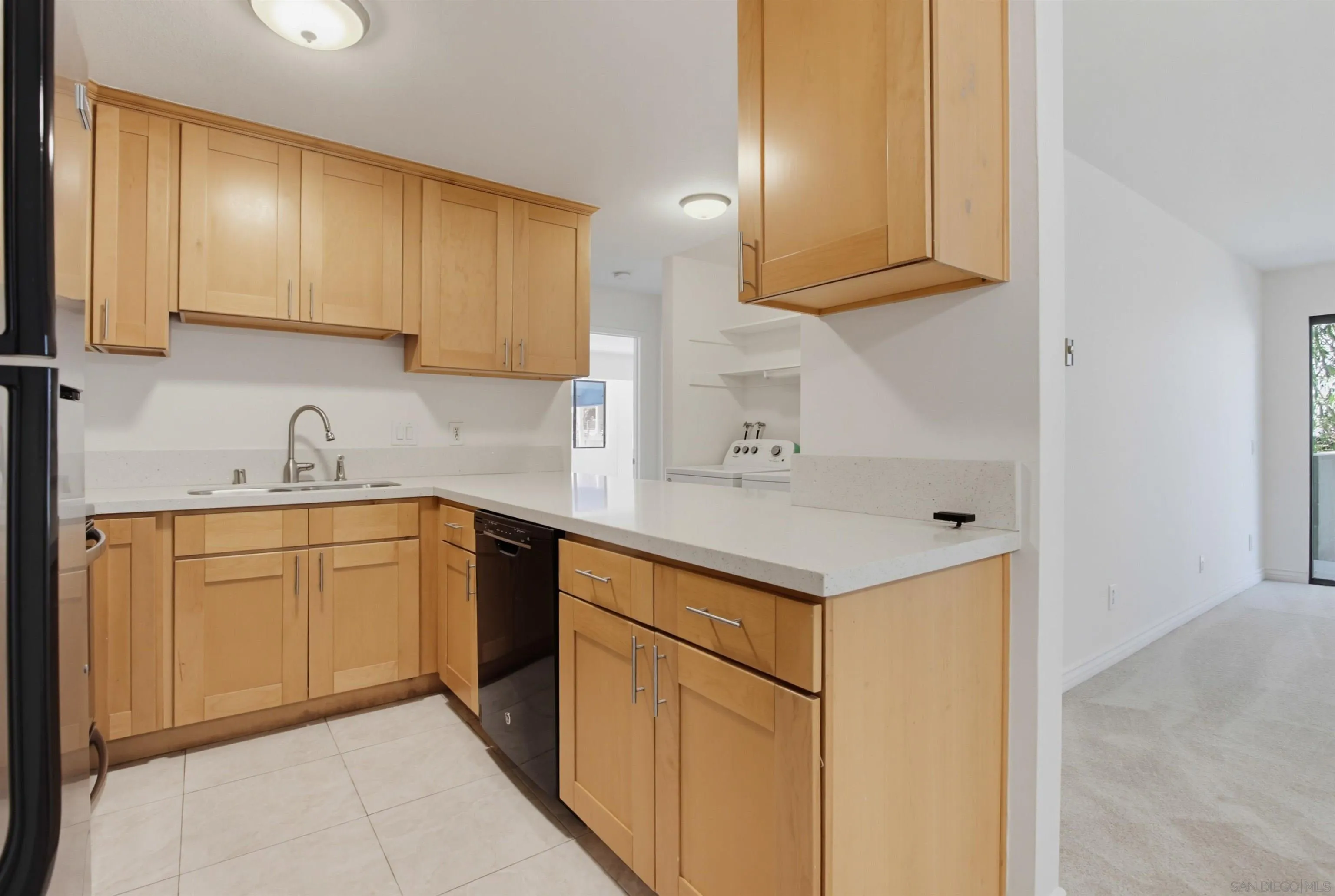 8332 Regents Rd Unit E, San Diego, CA 92122 - Photo 4 of 25, San Diego, CA