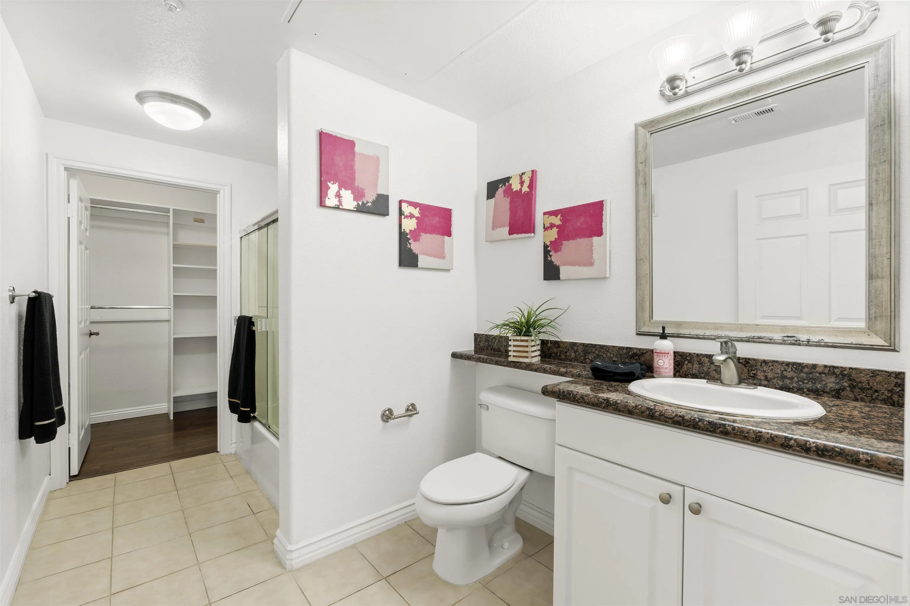 Photo #11: 260020193 Listing: Photo #11