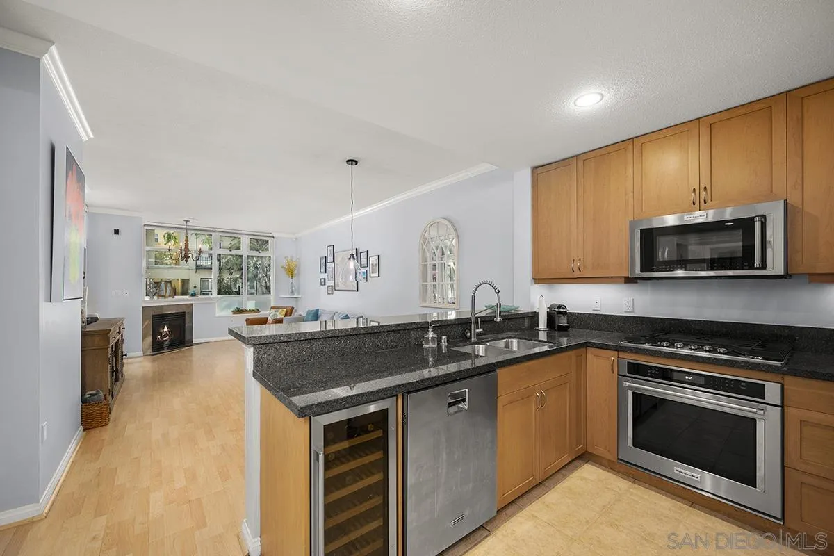 Photo #19: 260020195 Listing: Photo #19