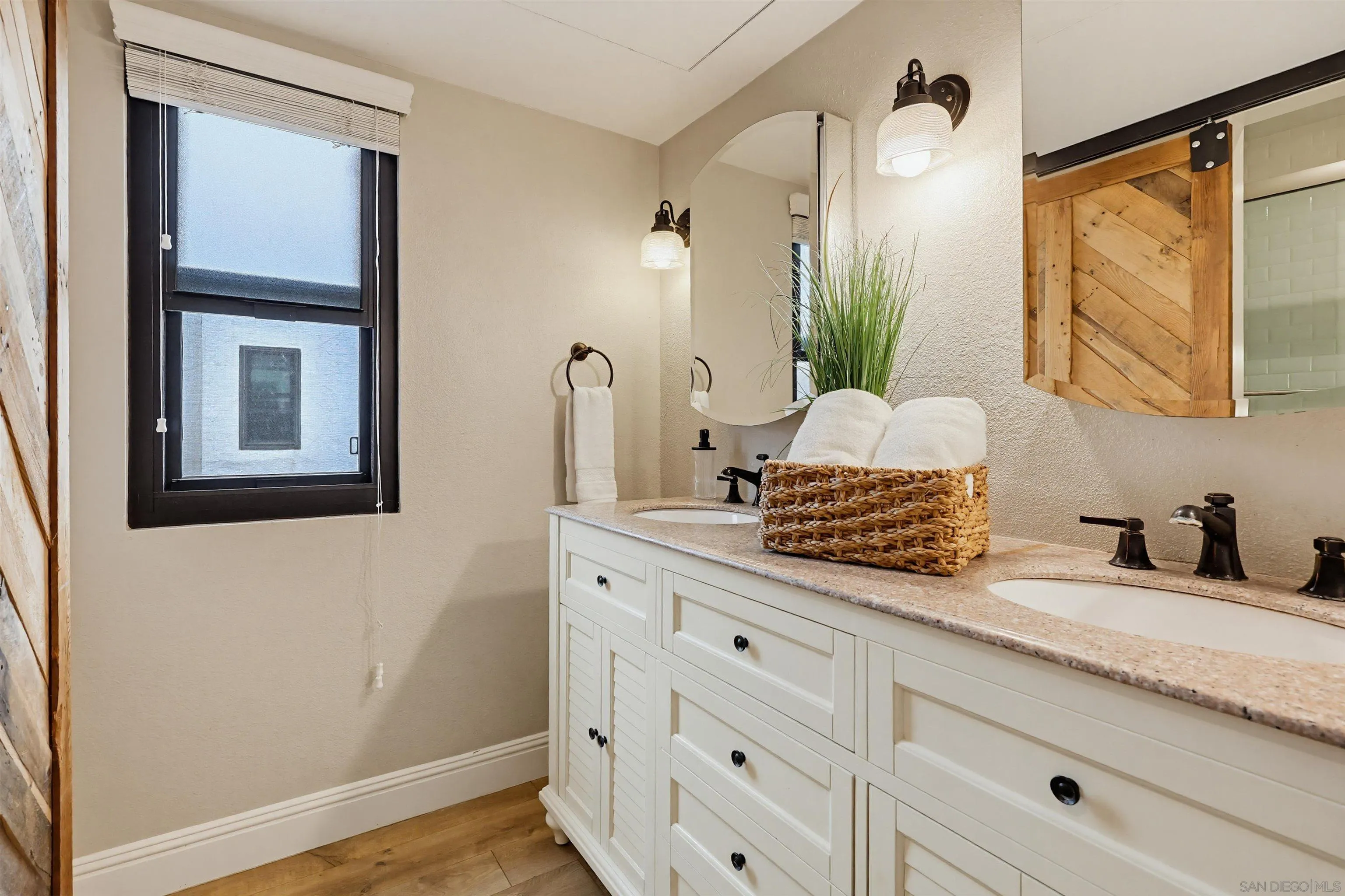 Photo #24: 260020197 Listing: Photo #24
