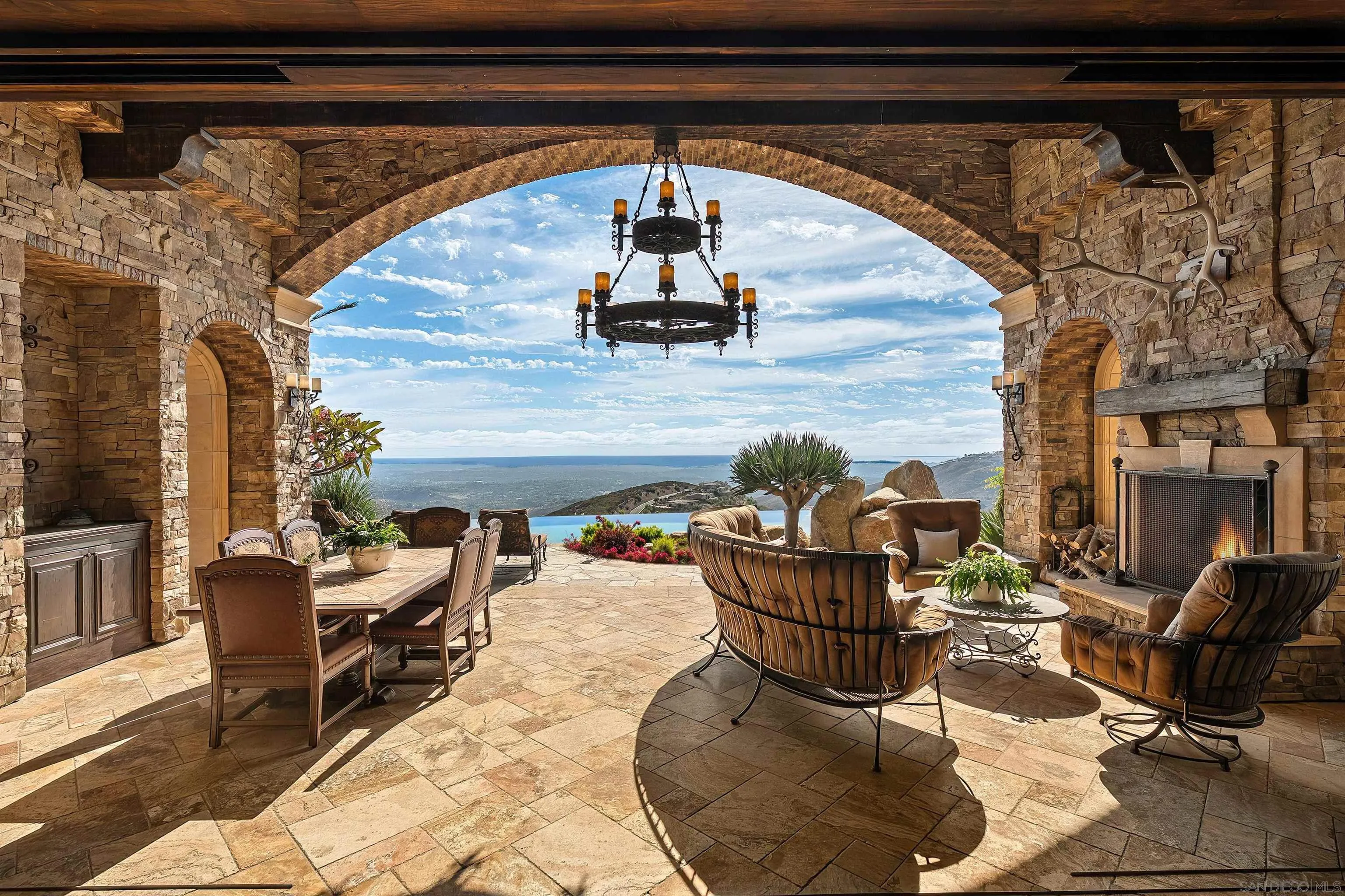 8619 Via Rancho Cielo, Rancho Santa Fe, CA 92067 - Photo 5 of 10, Rancho Santa Fe, CA