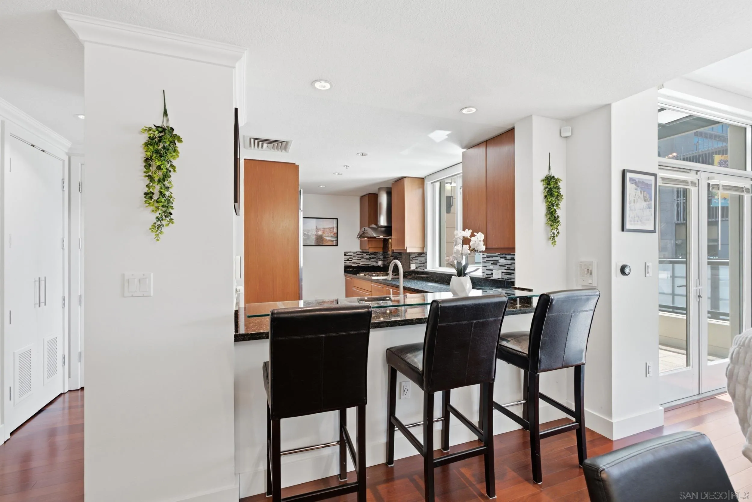 Photo #8: 260020207 Listing: Photo #8