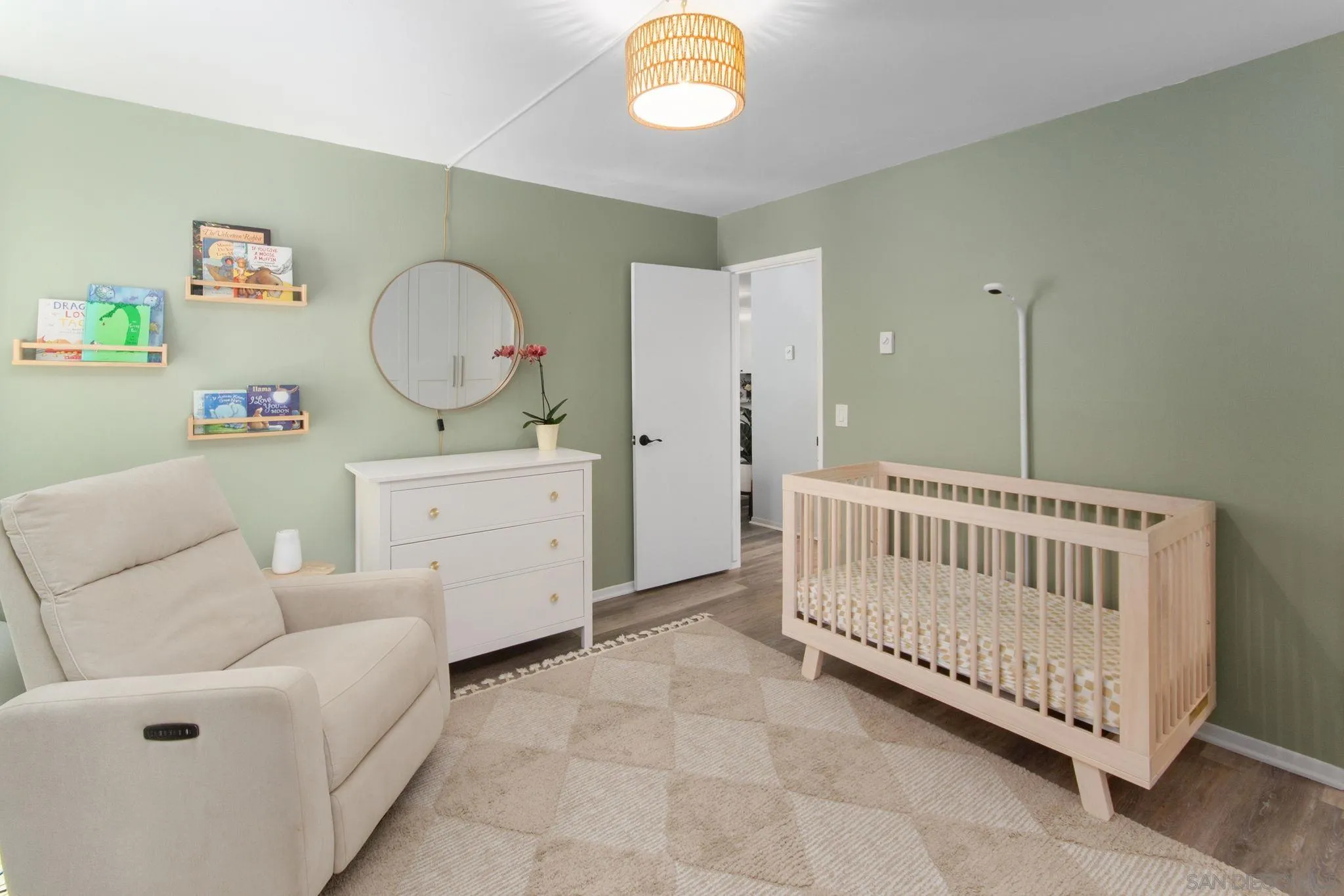 Photo #8: 260020211 Listing: Photo #8