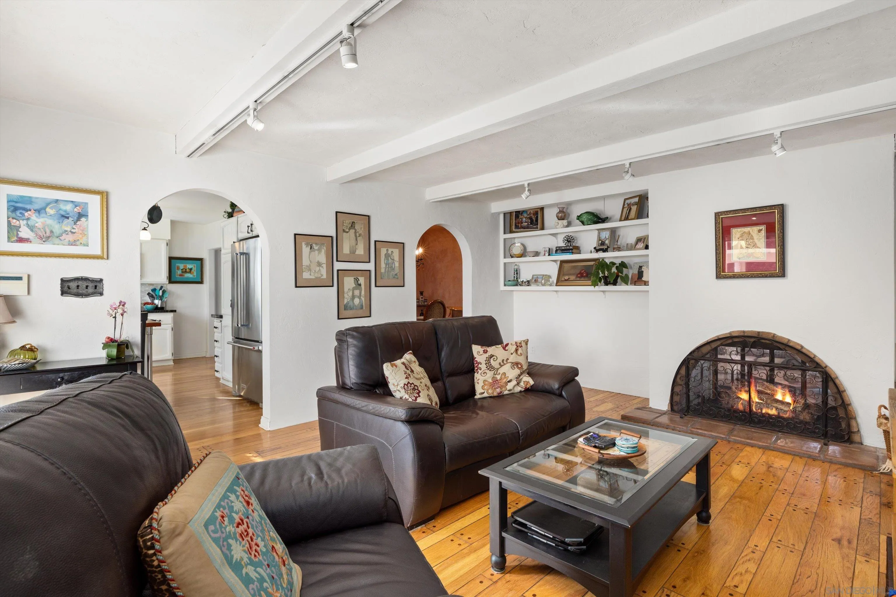 https://cdn.realtyfeed.com/cdn/127/260020212/5144146b30cad3f855e137dc284f6b3d.webp