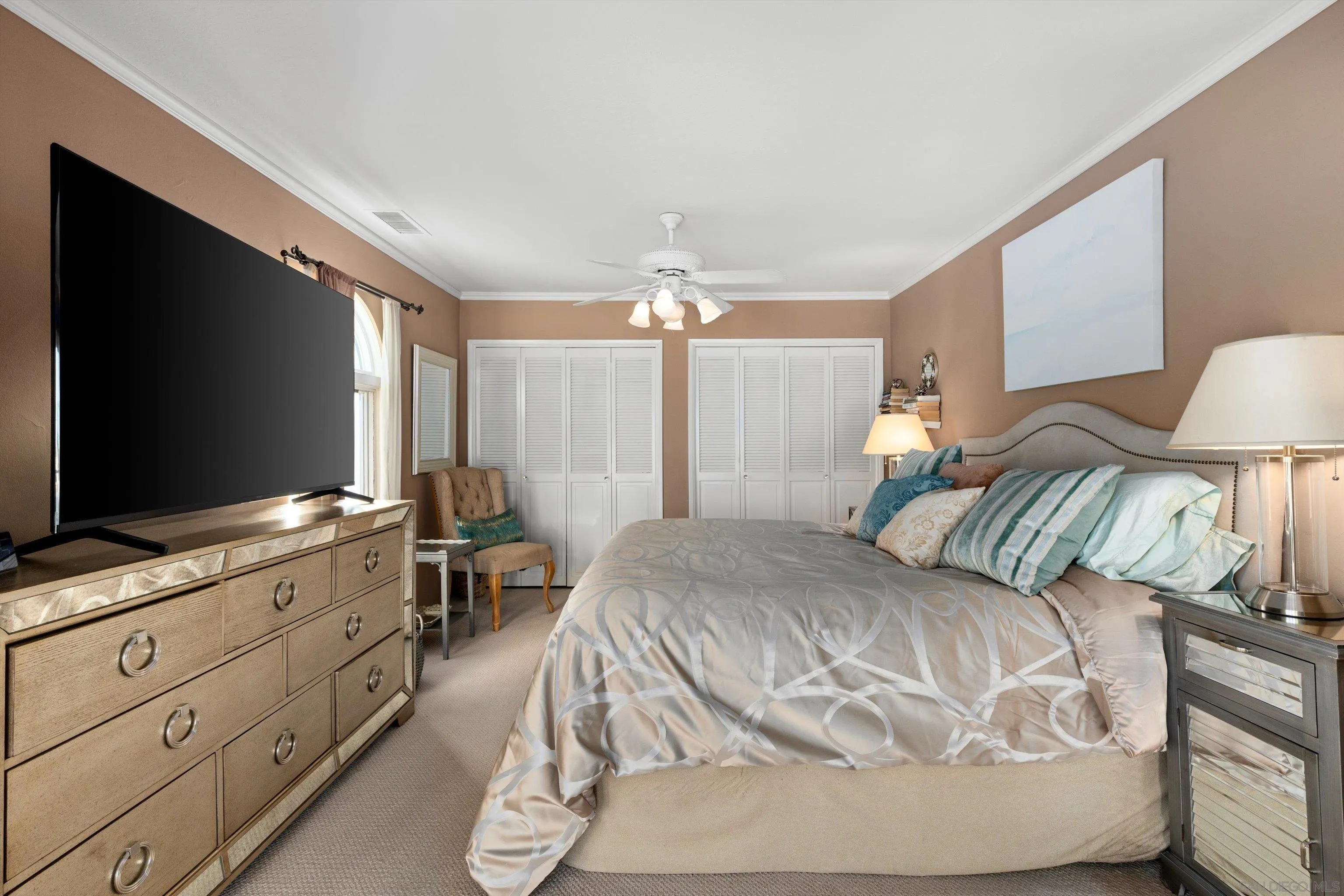 https://cdn.realtyfeed.com/cdn/127/260020212/940f6e33bcefd0529161b691b75a089c.webp