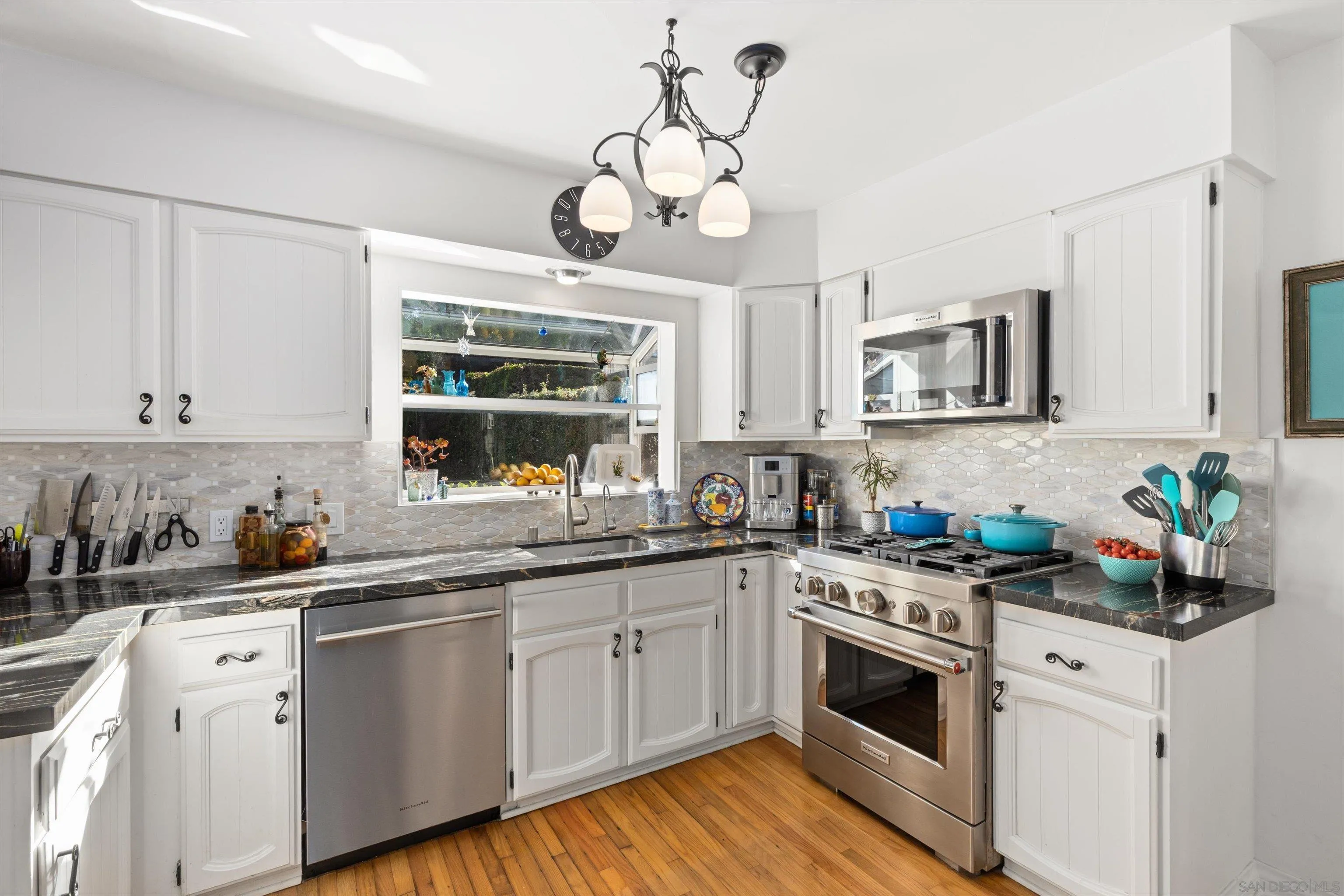 https://cdn.realtyfeed.com/cdn/127/260020212/cae5db59fc9e37a86a61273cd0fc7684.webp