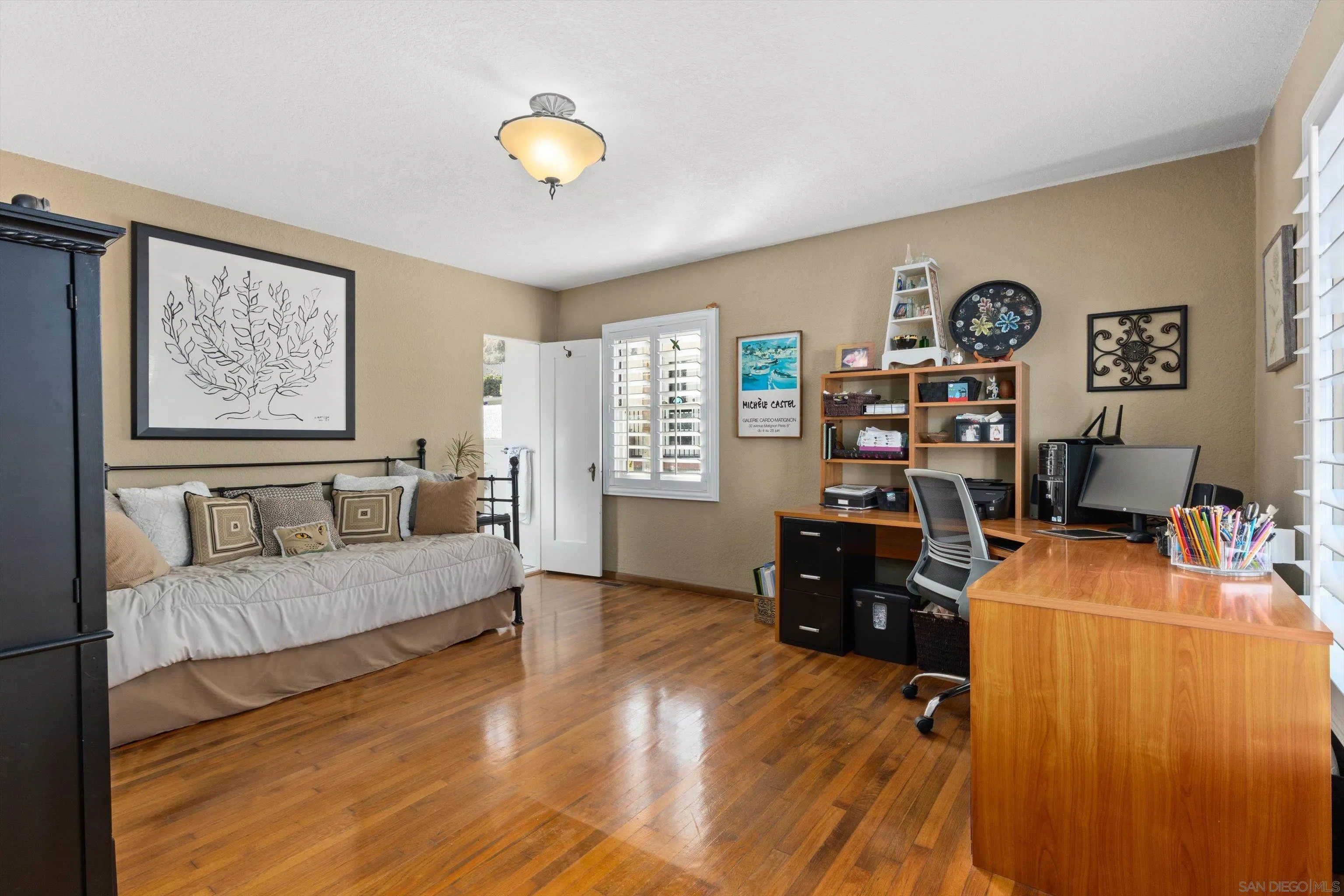 https://cdn.realtyfeed.com/cdn/127/260020212/f9610541e6e281aa65f4f56d7f9671fa.webp