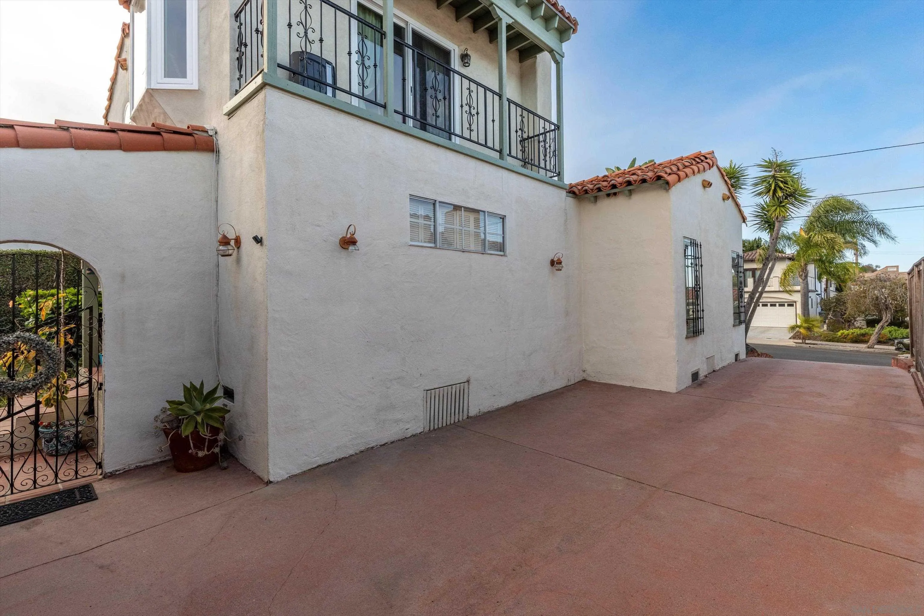 https://cdn.realtyfeed.com/cdn/127/260020212/f9766a4cd3a34345dbf5340ef1a506bd.webp