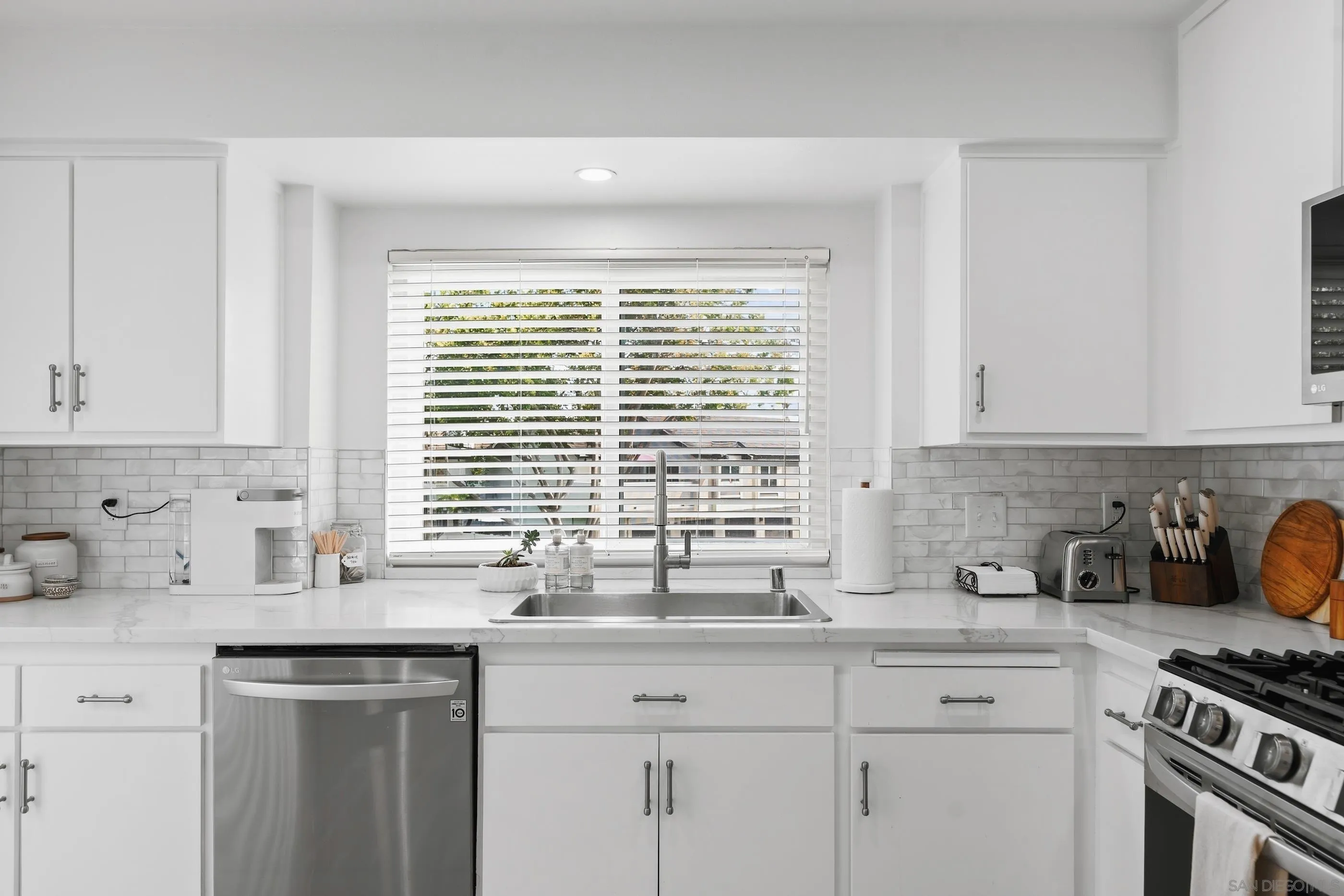 Photo #11: 260020213 Listing: Photo #11