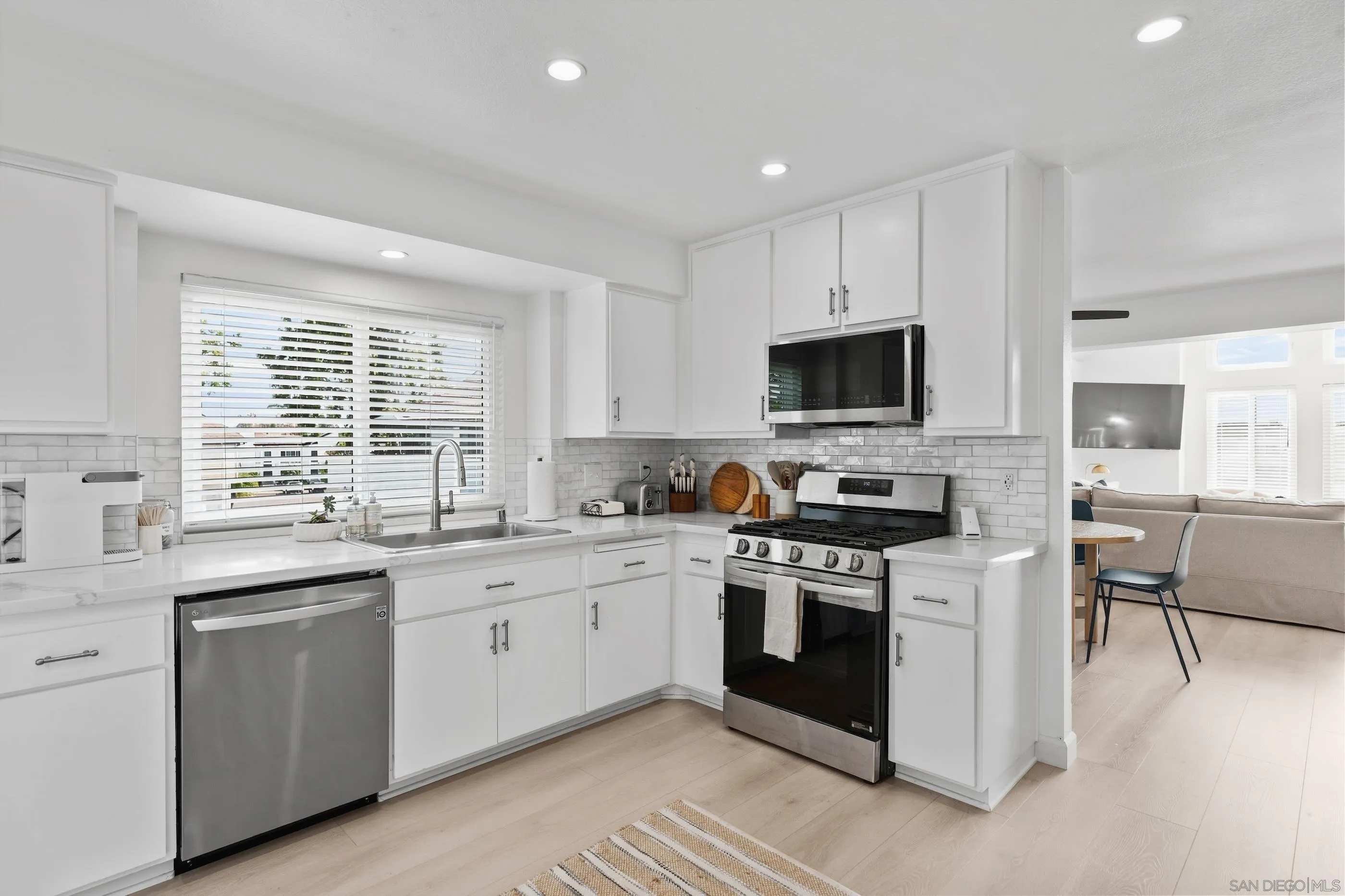 Photo #10: 260020213 Listing: Photo #10