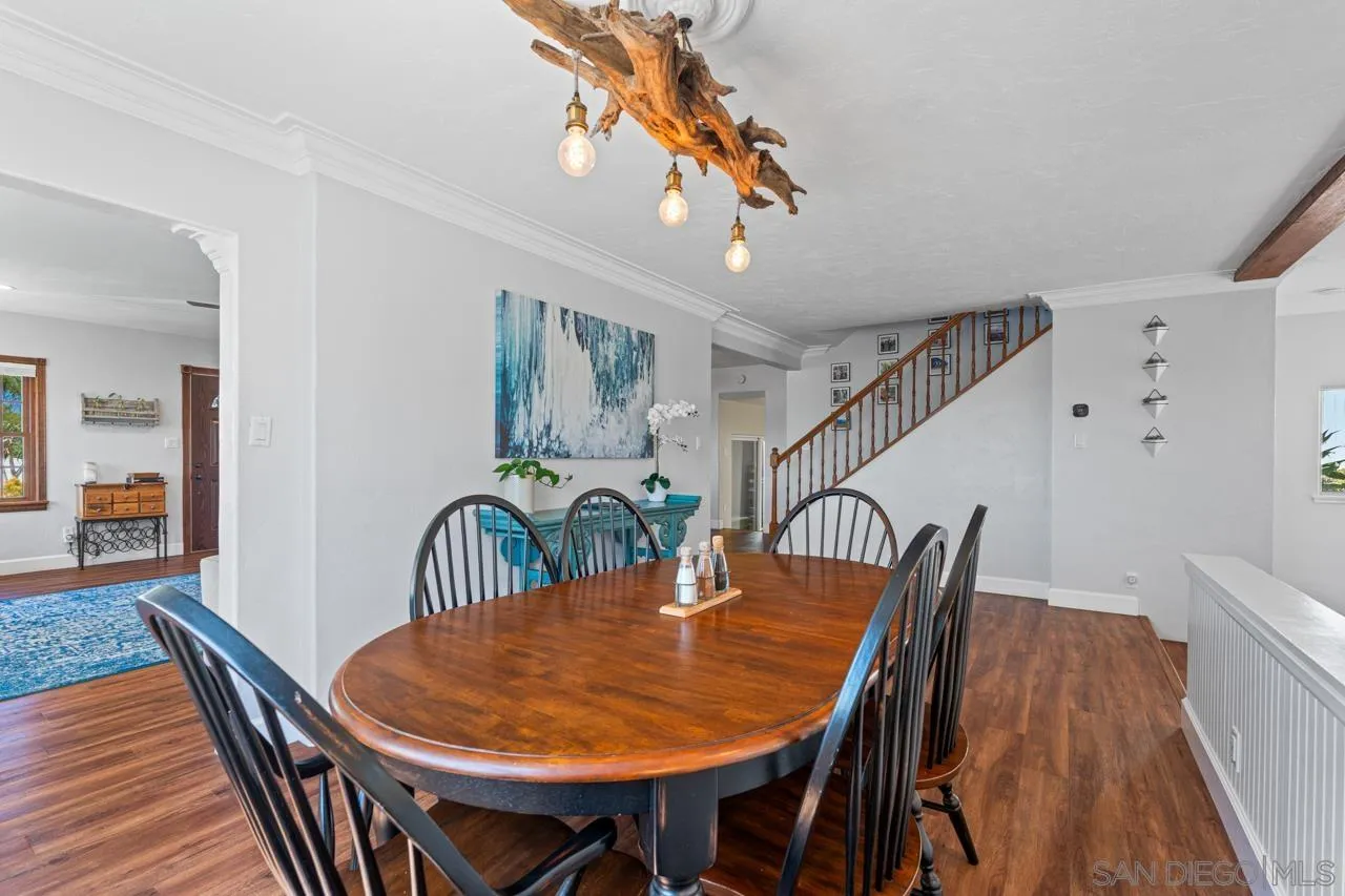 https://cdn.realtyfeed.com/cdn/127/260020214/4e07e3427159f231344d54fa2df18be9.webp