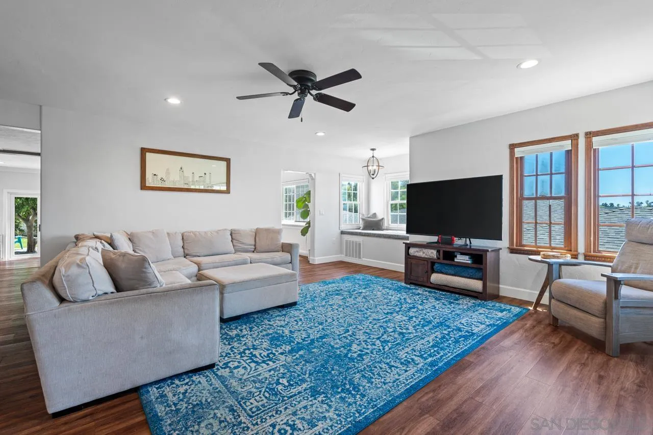 https://cdn.realtyfeed.com/cdn/127/260020214/6ce2a04e28446d42786196826a789670.webp