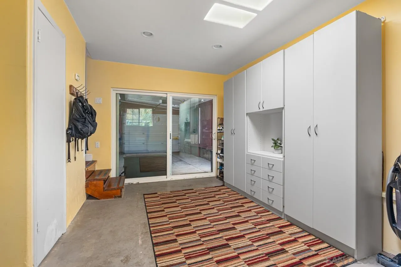 https://cdn.realtyfeed.com/cdn/127/260020214/928afd079e63bee89f08098ef2b0149a.webp